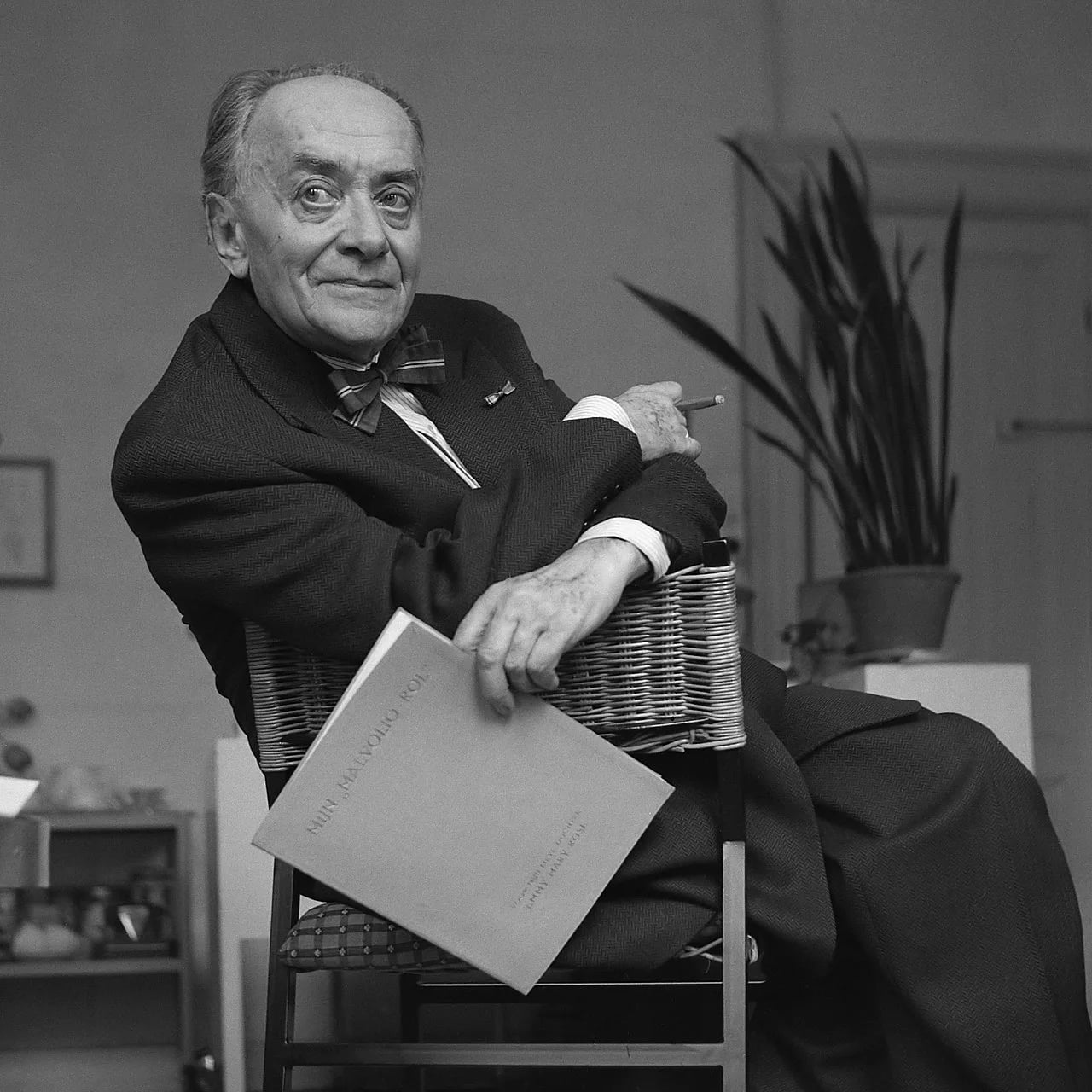 Portrait of Paul Huf (1891–1961) – memorial page