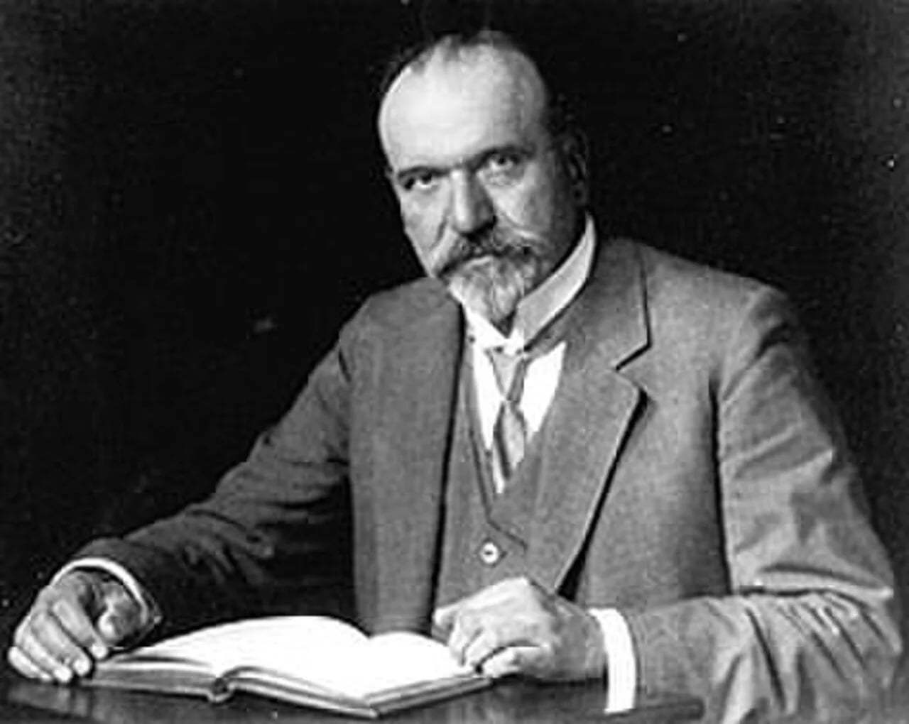 Porträt von Theodor Liebisch (1852–1922) – Gedenkseite