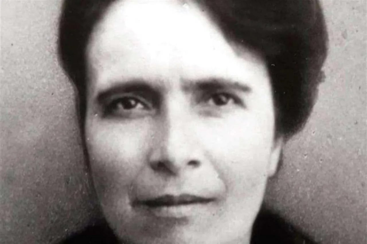 Porträt von Edvige Carboni (1880–1952) – Gedenkseite