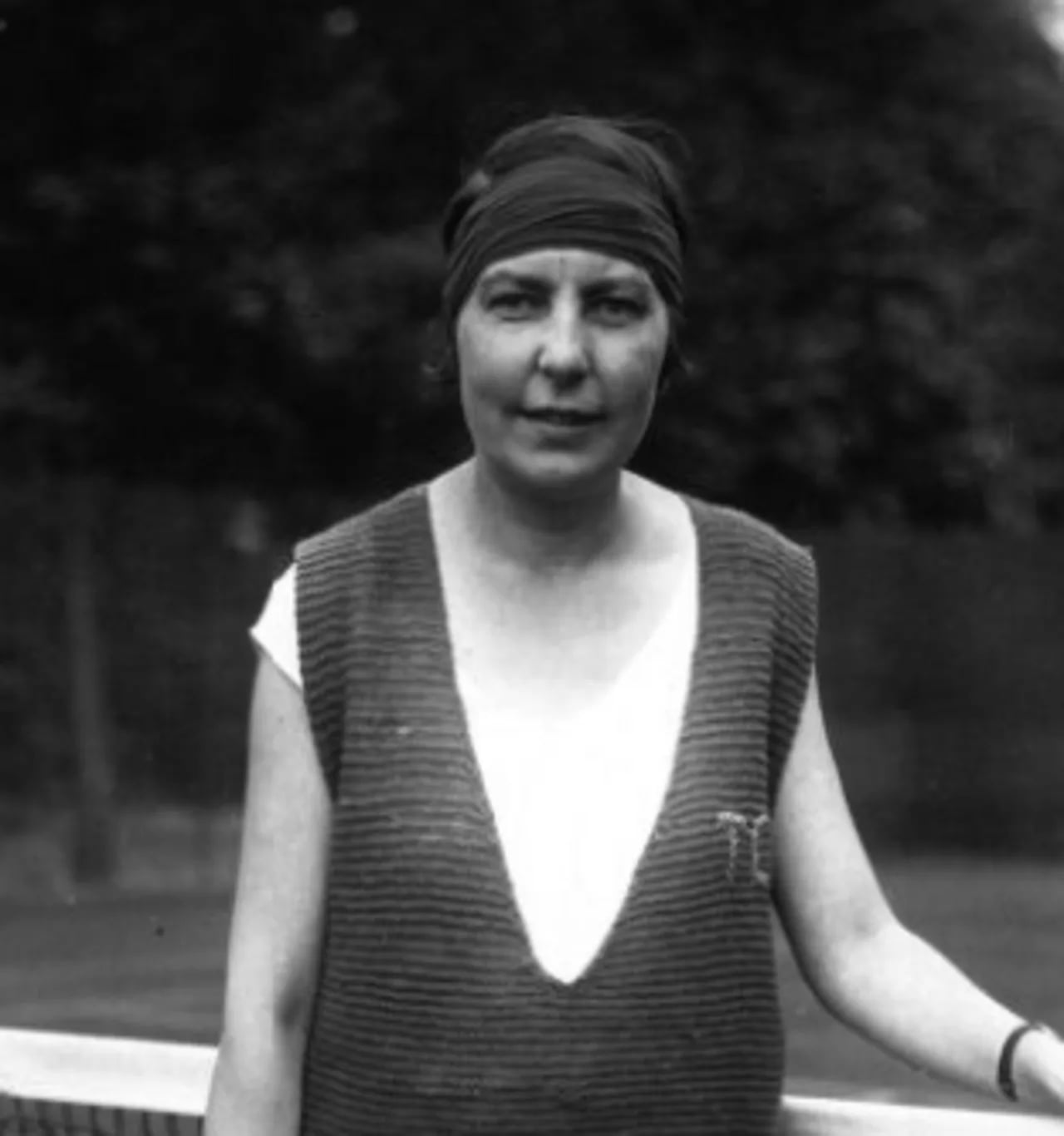 Porträt von Suzanne Deve (1901–1994) – Gedenkseite