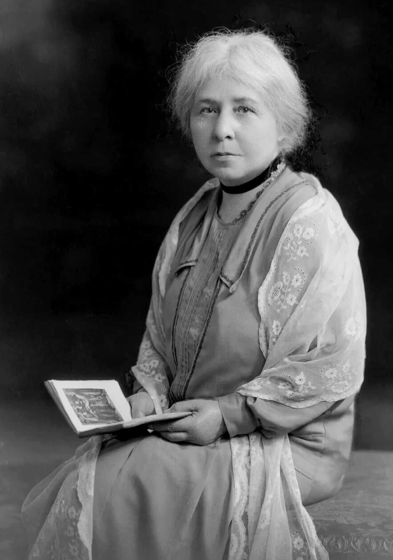 Portrait of Margaret Murray (1863–1963) – memorial page