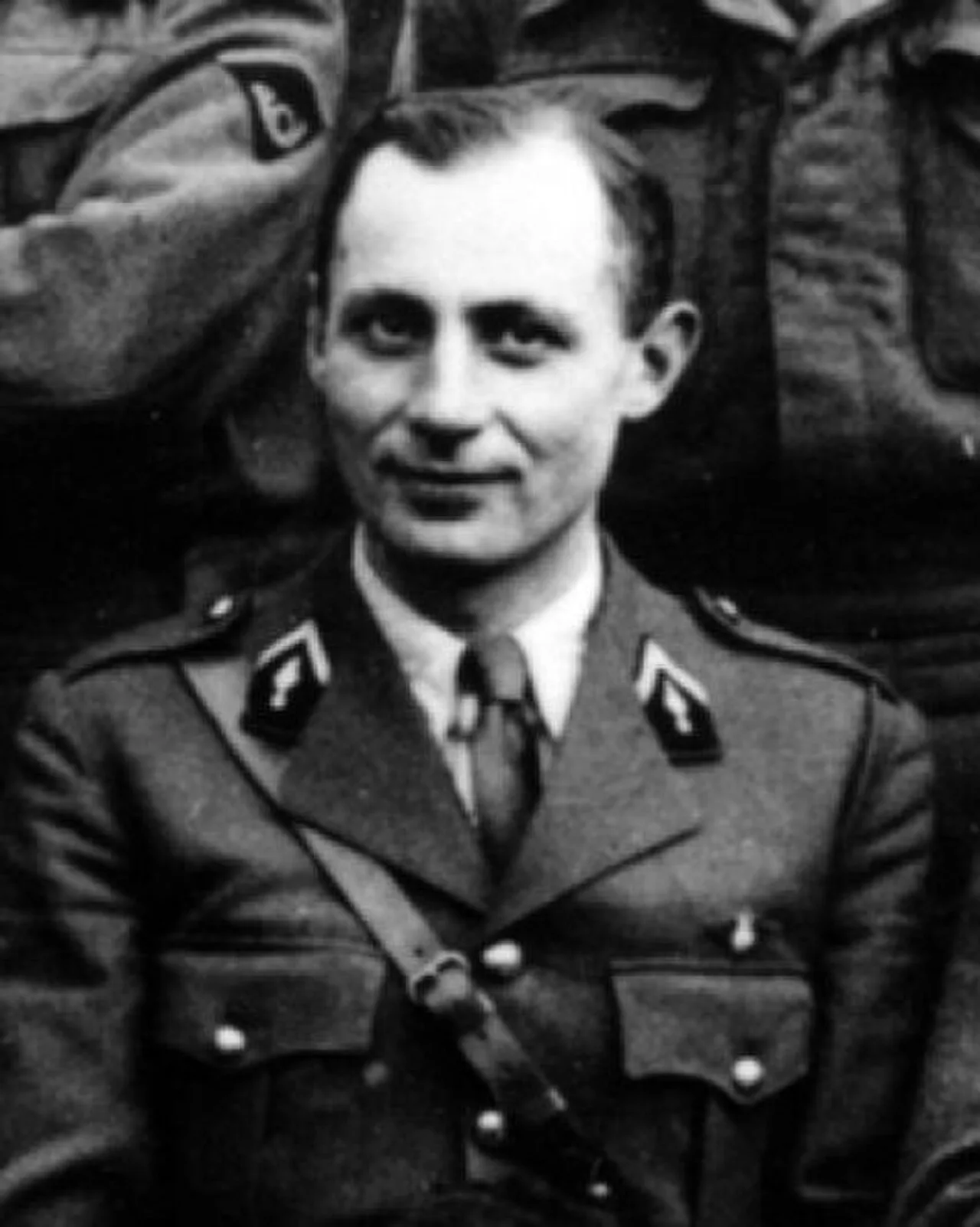 Portrait of Horace Savelli (1906–1998) – memorial page