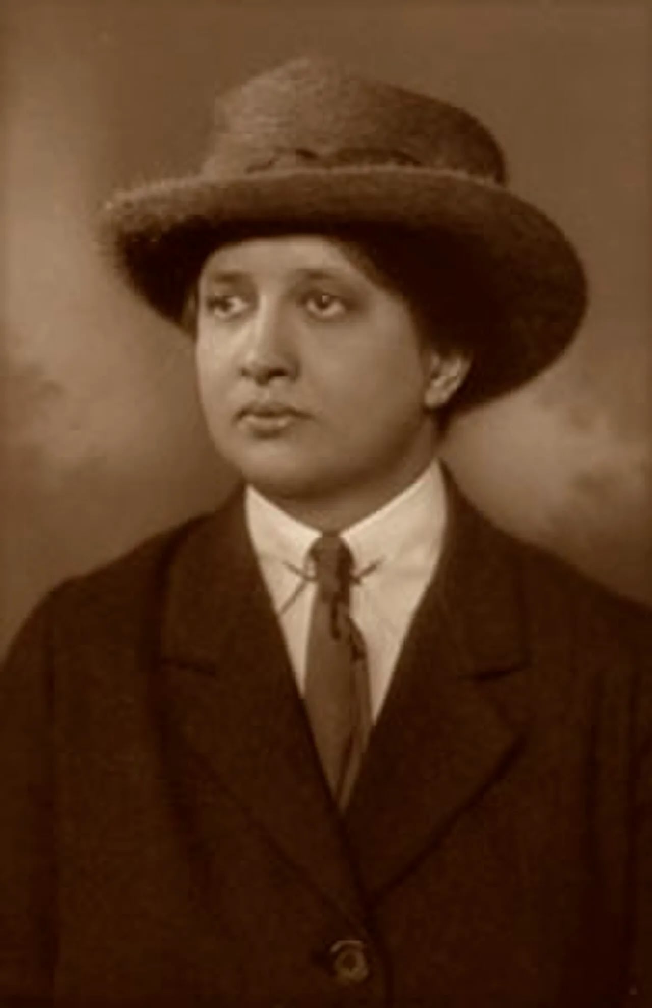 Porträt von Louise Frances Stevens Bryant (1885–1956) – Gedenkseite