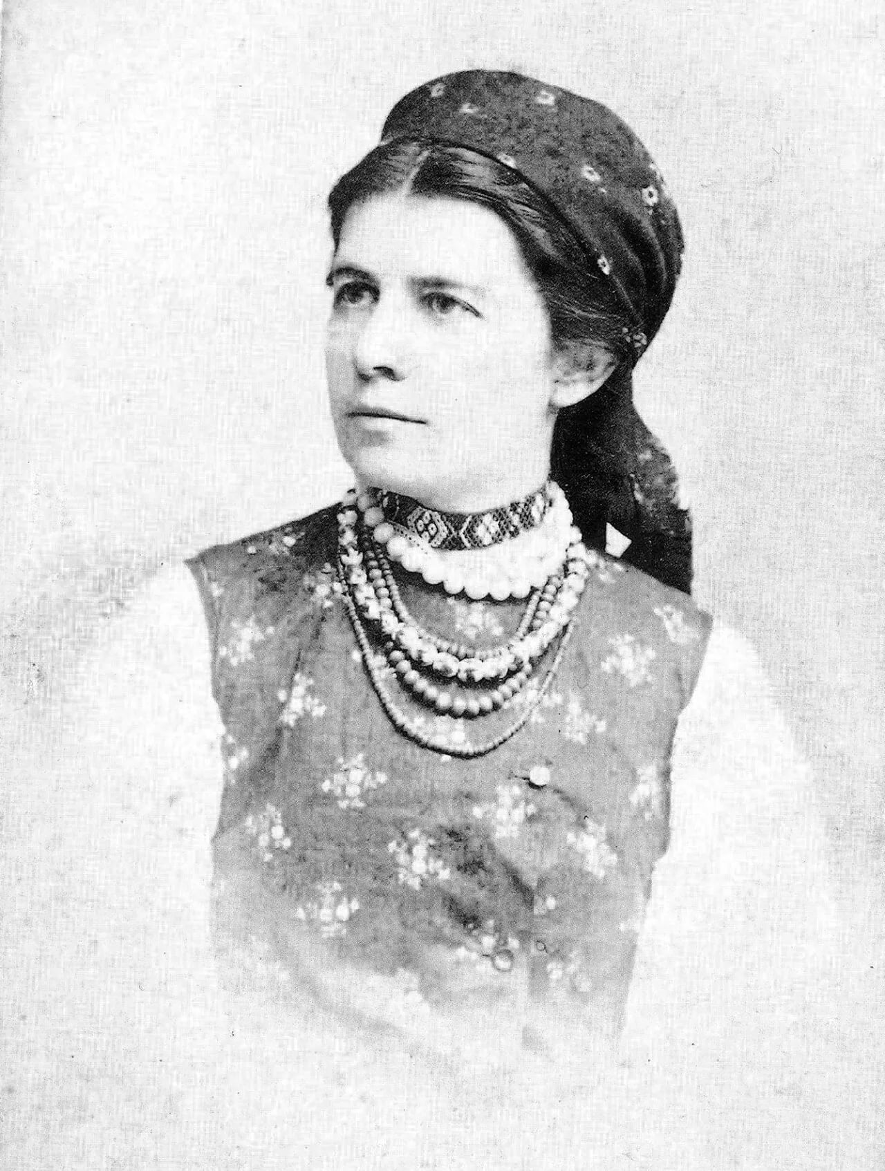 Porträt von Olena Ptschilka (1849–1930) – Gedenkseite