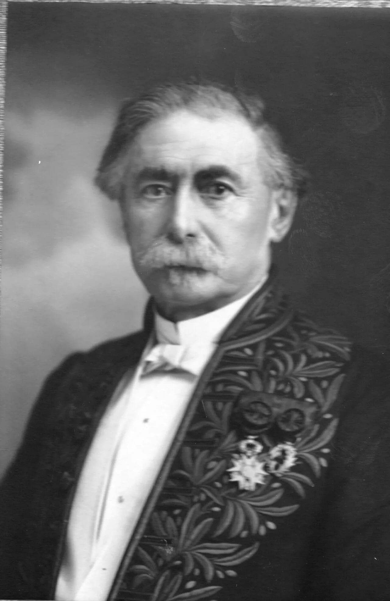 Portrait of Emile Amagat (1841–1915) – memorial page