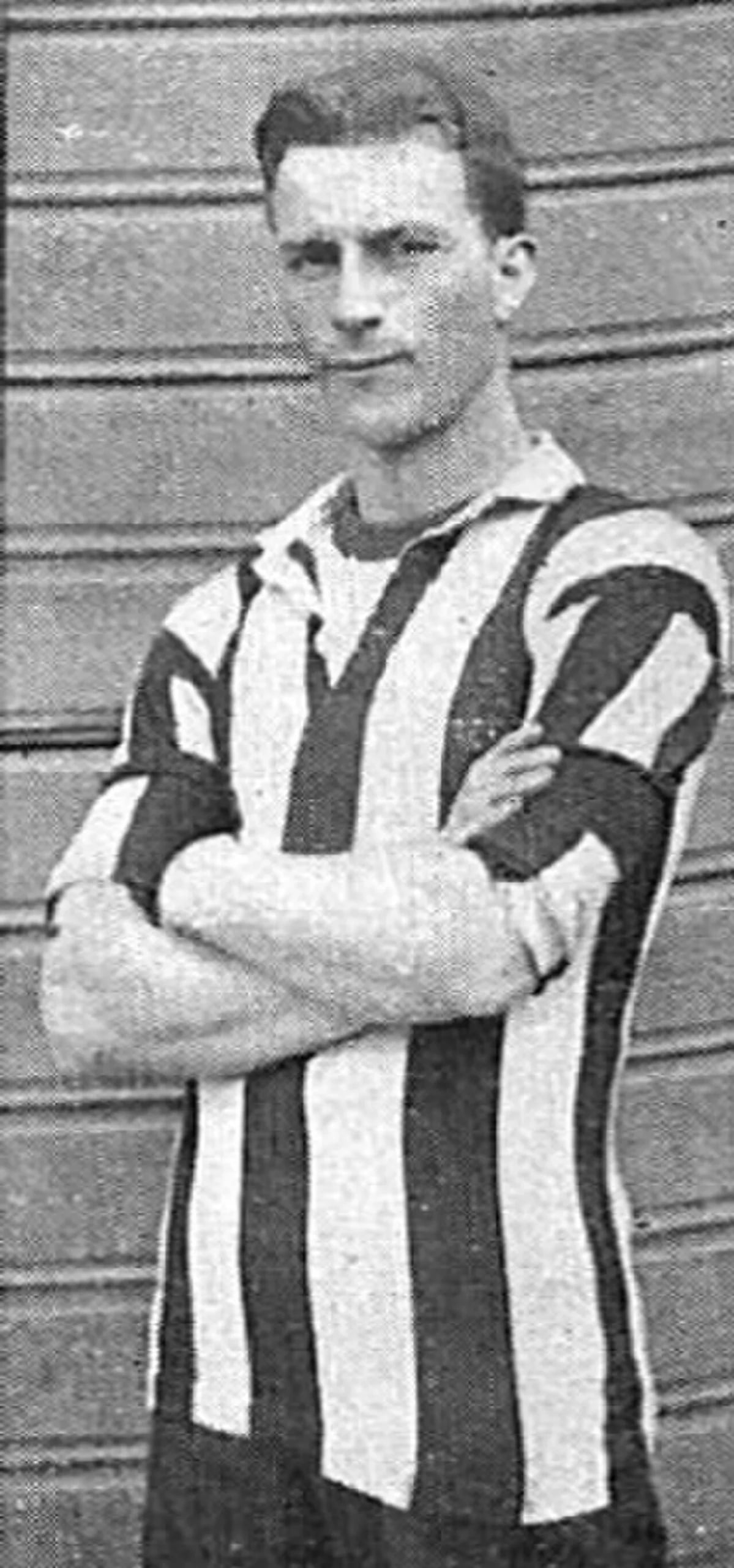 Portrait of Arnold Watson Hutton (1886–1951) – memorial page
