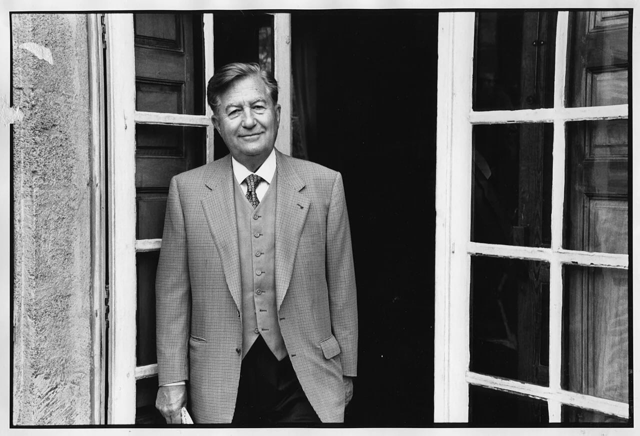 Porträt von Jean-Bernard Raimond (1926–2016) – Gedenkseite