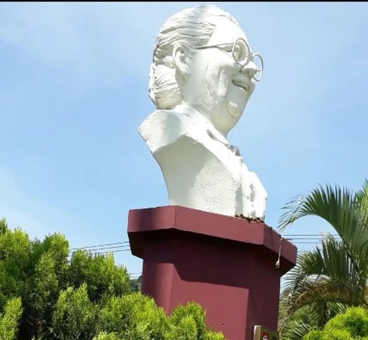 Portrait of Mélida Anaya Montes (1929–1983) – memorial page