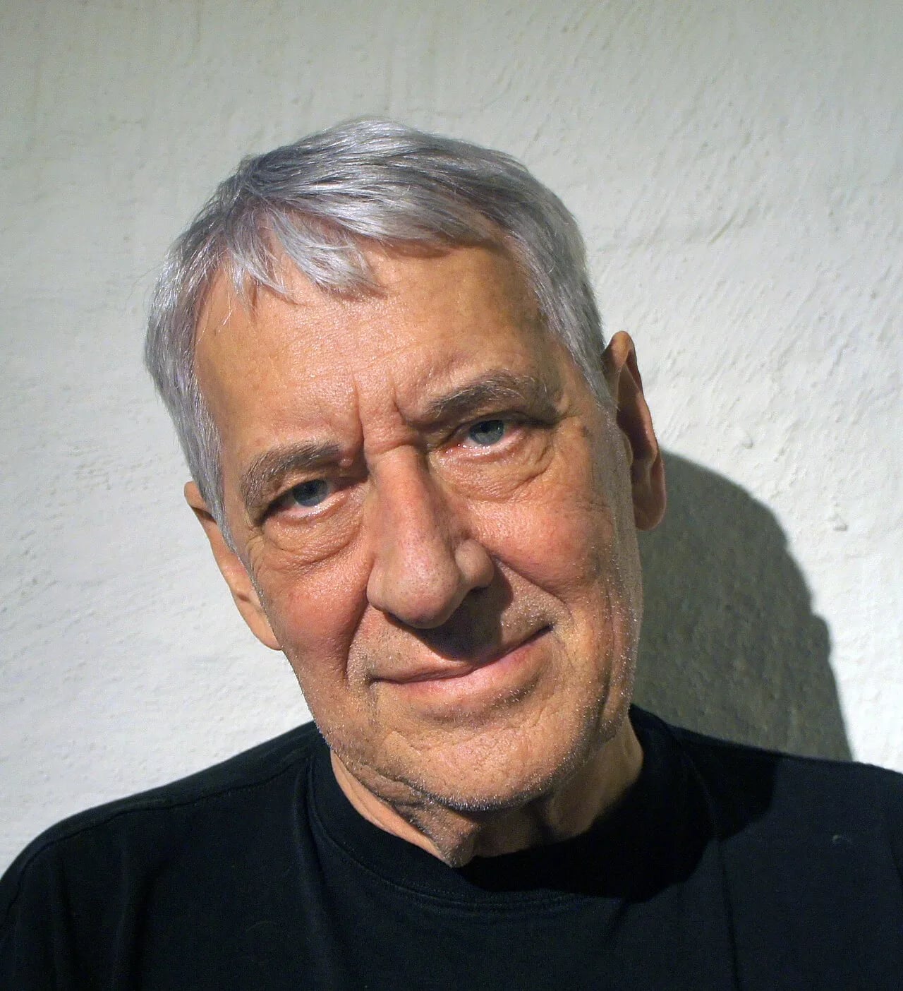 Portrait of Ulf Nilsson (1948–2021) – memorial page