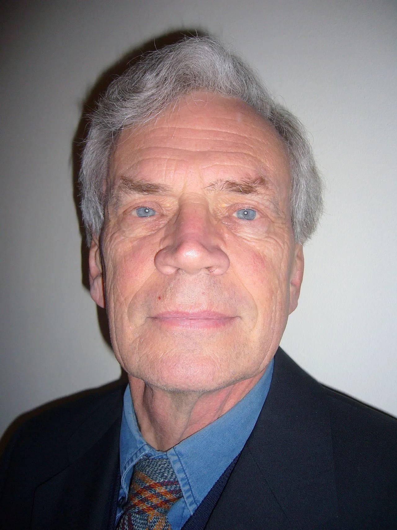 Porträt von Jens Arnbak (1943–2017) – Gedenkseite