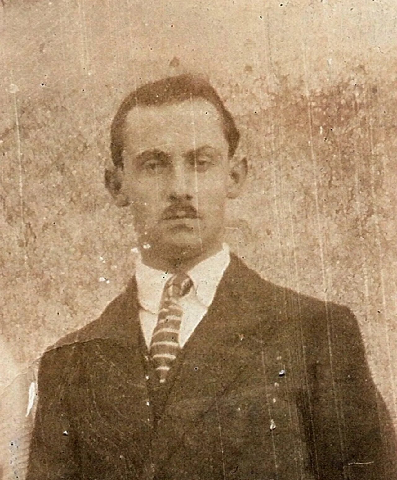 Porträt von André Bouquet (1897–1987) – Gedenkseite