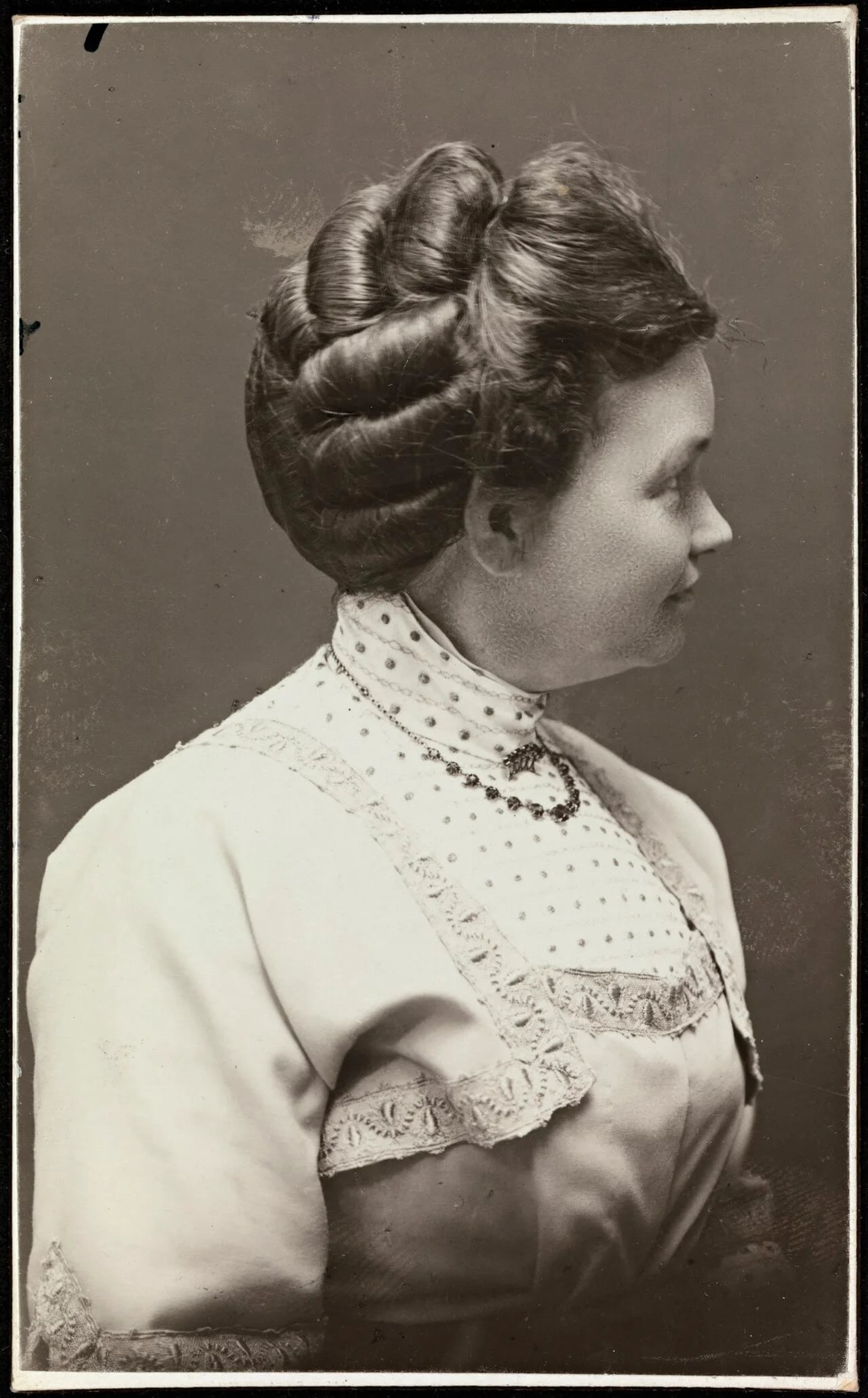 Porträt von Fredrikke Waaler (1865–1952) – Gedenkseite