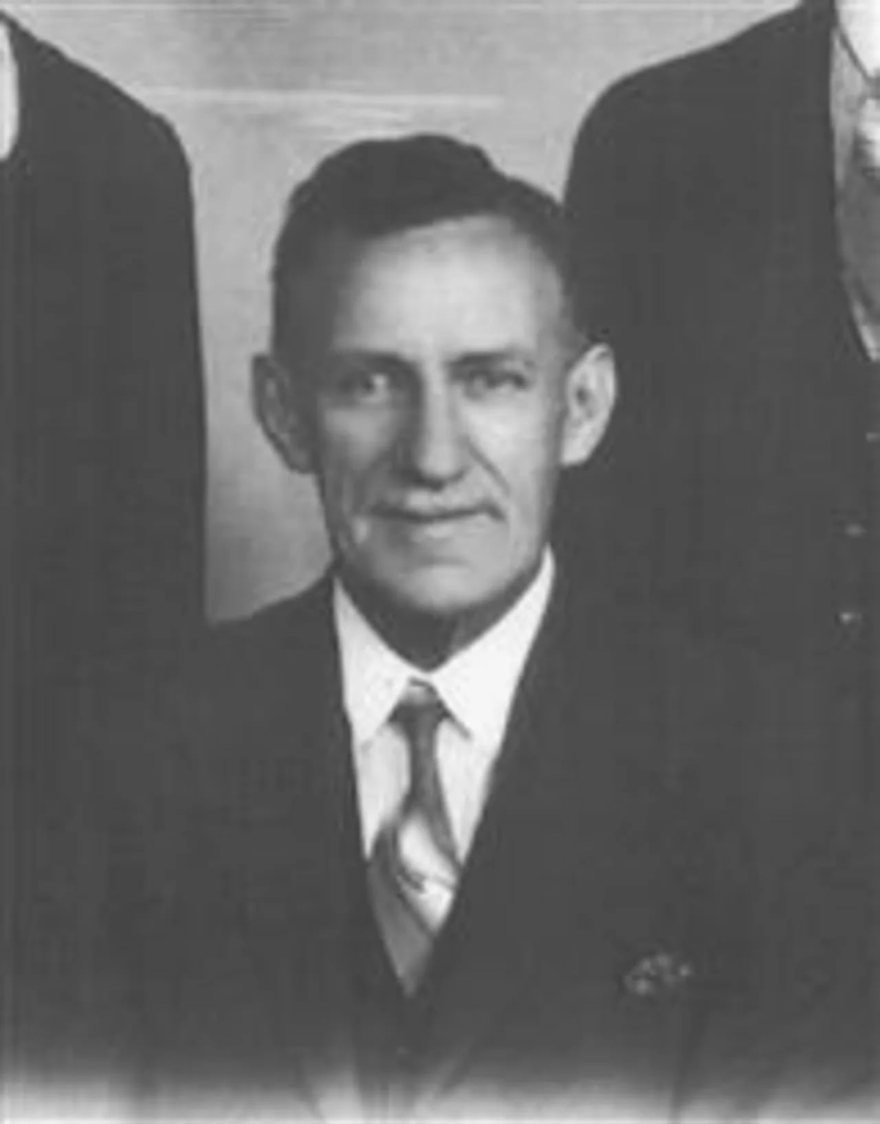 Porträt von George Logan (1884–1953) – Gedenkseite