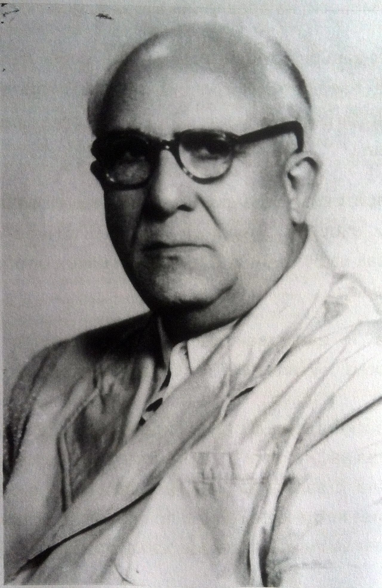 Portrait of Georgi Chadschinikolow (1892–1976) – memorial page