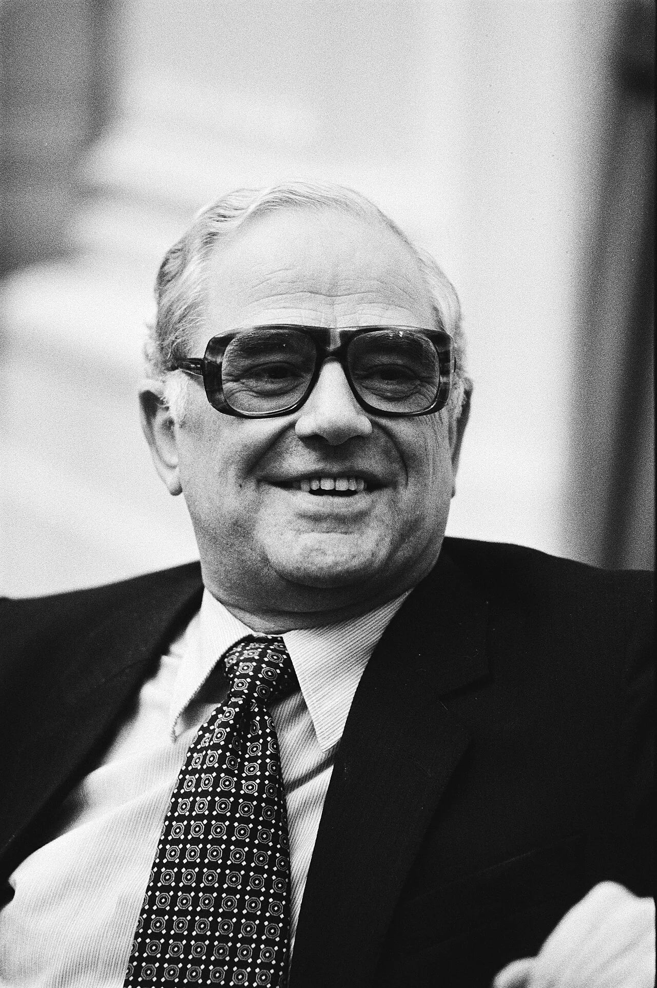 Portrait of Fons van der Stee (1928–1999) – memorial page