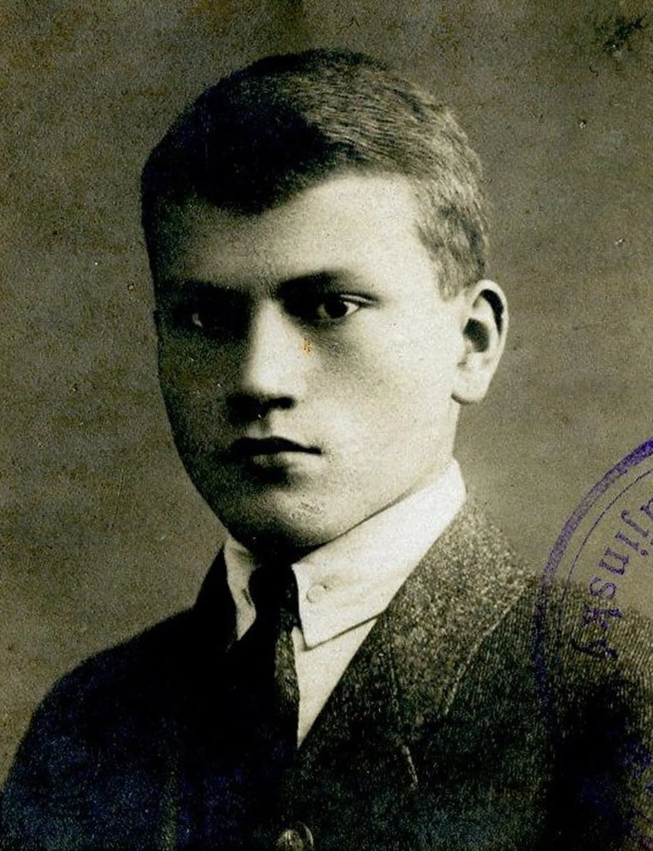 Portrait of Mykola Liwyzkyj (1907–1989) – memorial page
