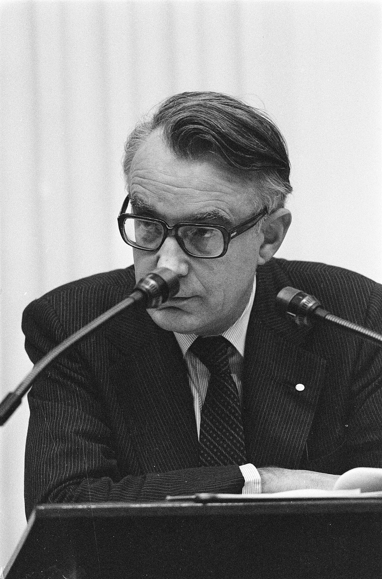 Porträt von Leendert Ginjaar (1928–2003) – Gedenkseite