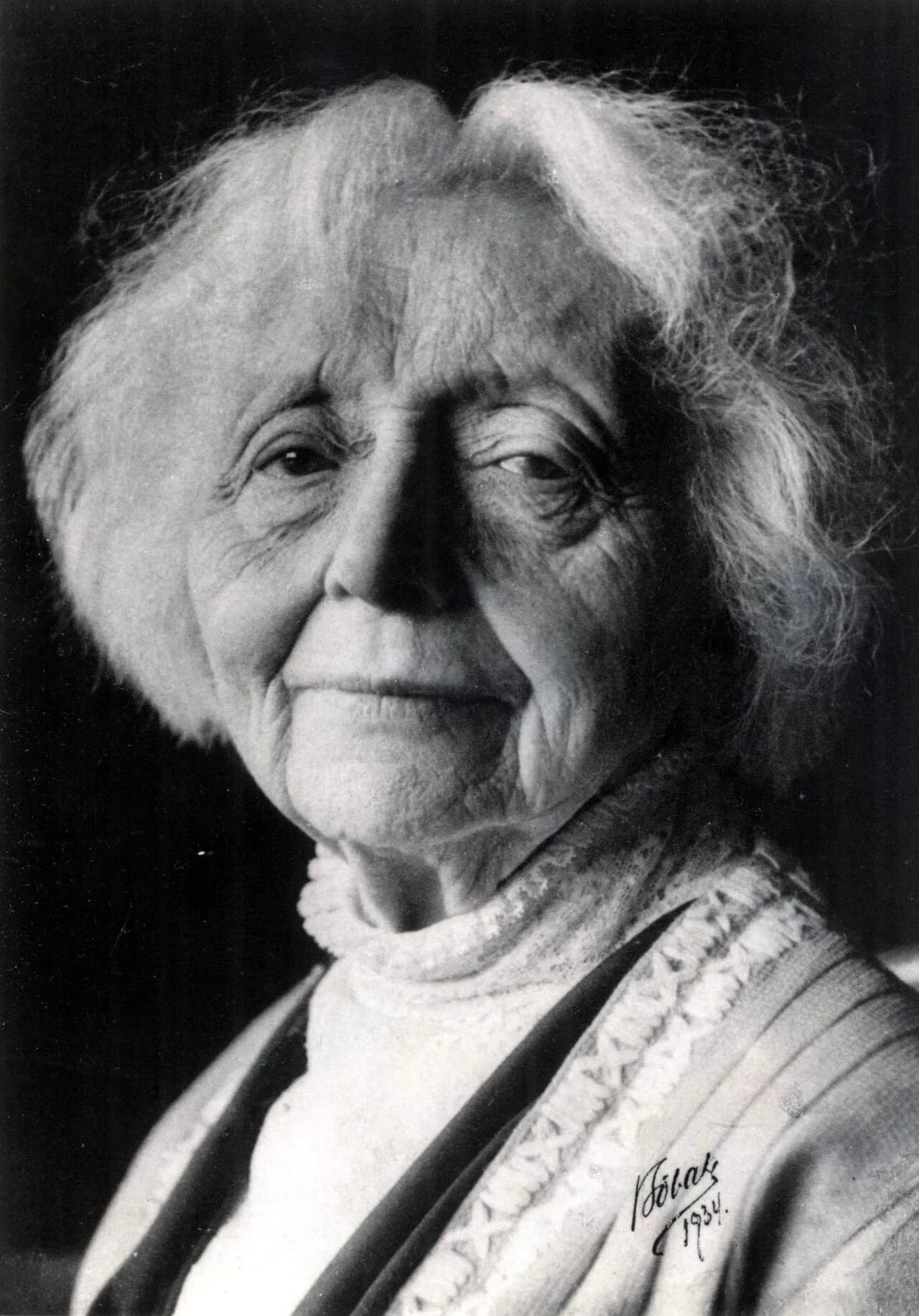 Portrait of Nina Grieg (1845–1935) – memorial page