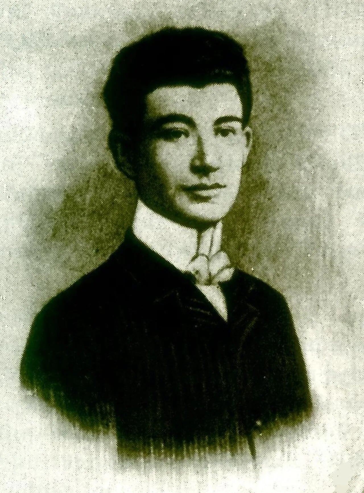 Portrait of Misag Medzarents (1886–1908) – memorial page