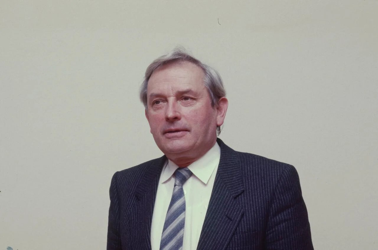 Porträt von Henri-Louis Favre (1920–2011) – Gedenkseite