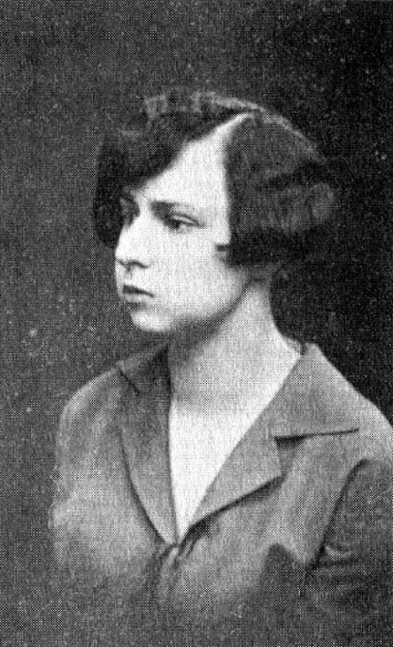 Portrait of Natallja Arsennewa (1903–1997) – memorial page