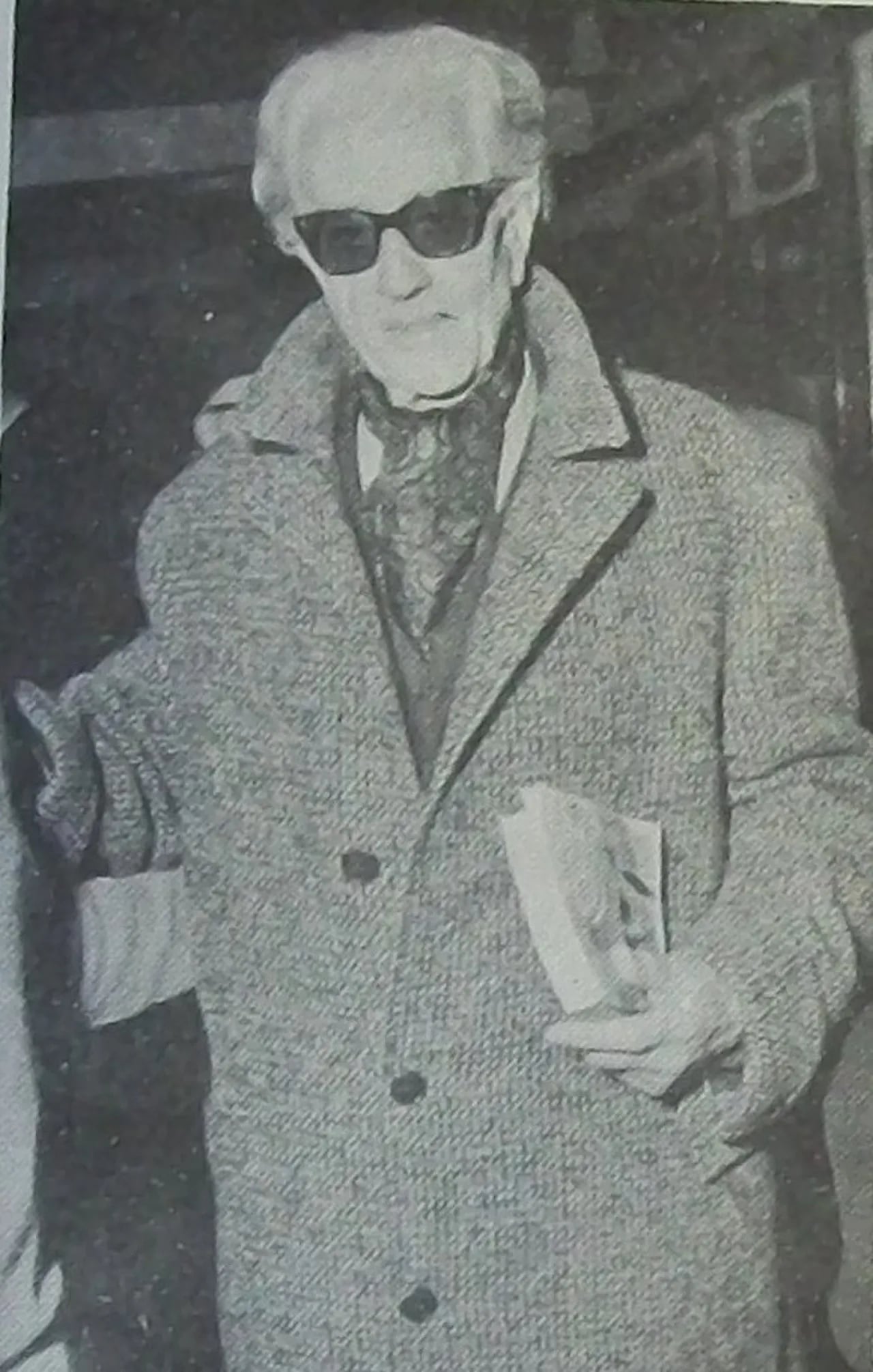 Porträt von Álvaro Yunque (1889–1982) – Gedenkseite