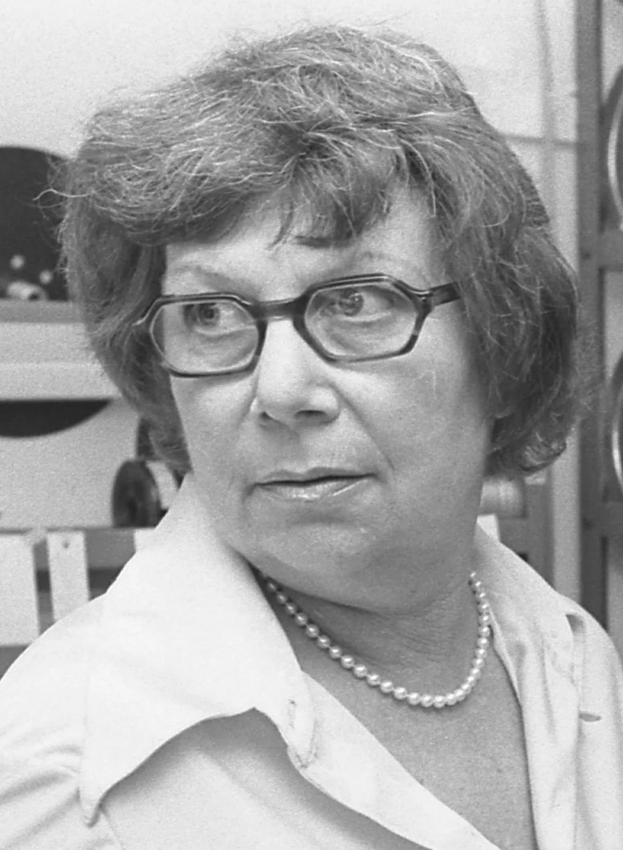 Portrait of Verna Fields (1918–1982) – memorial page
