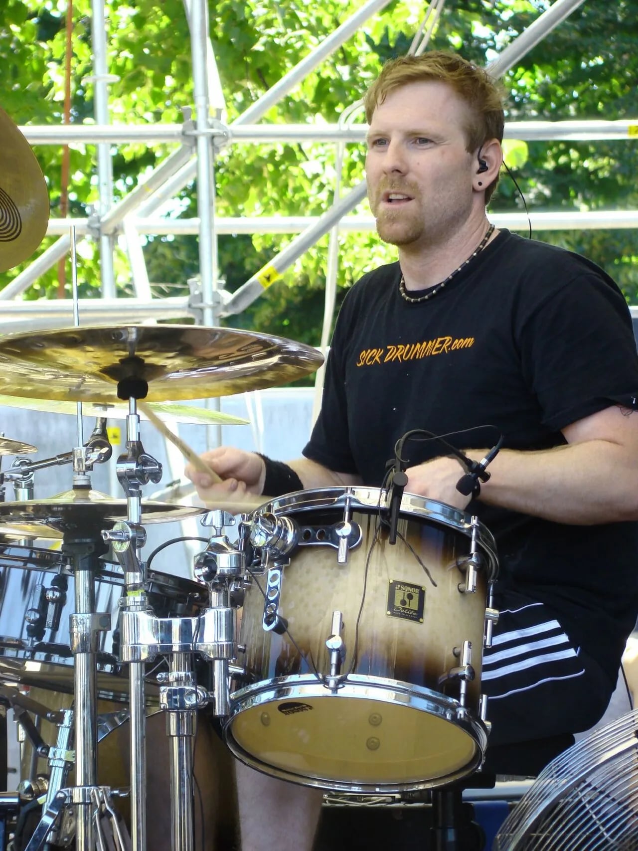 Porträt von Sean Reinert (1971–2020) – Gedenkseite