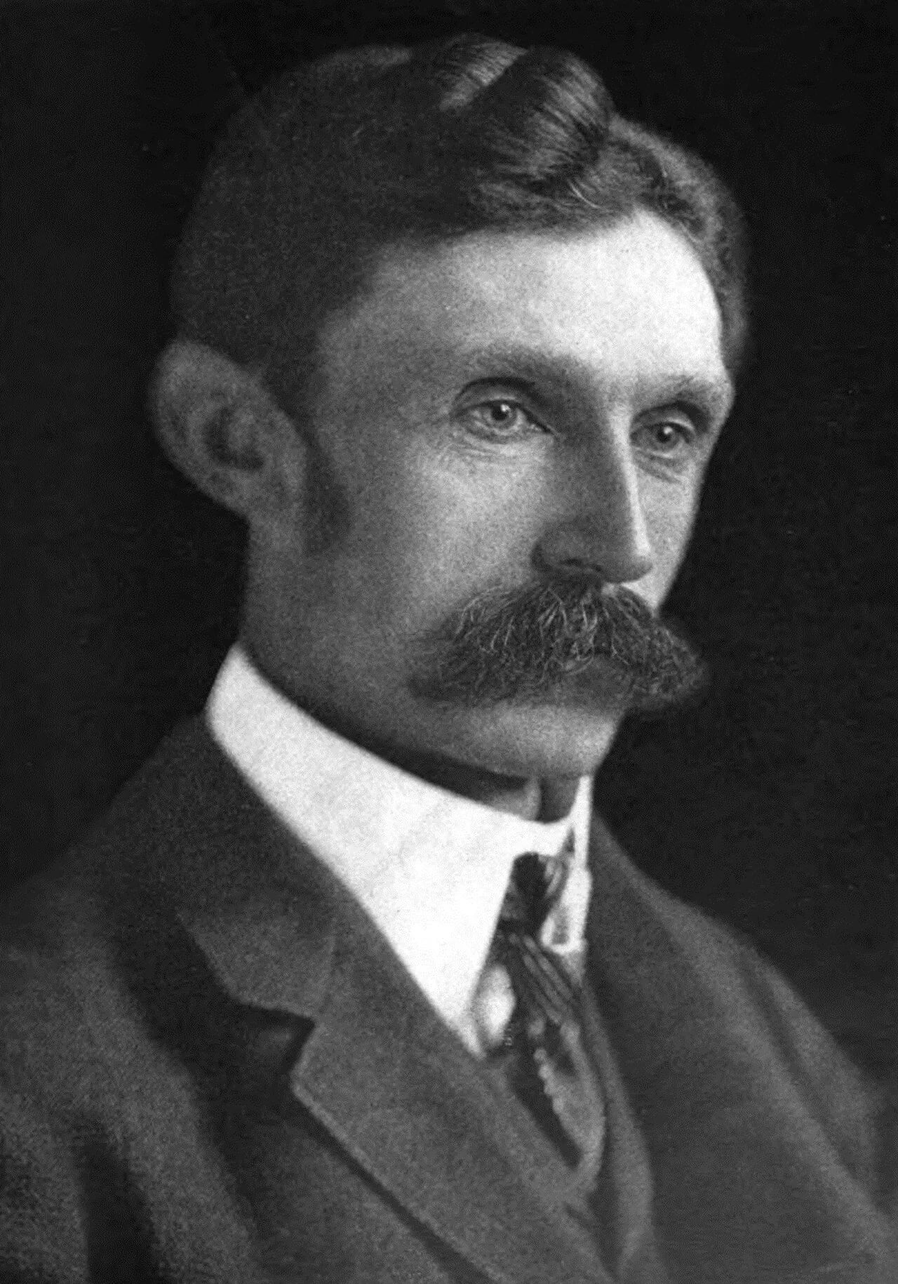 Portrait of Joseph A. Holmes (1859–1915) – memorial page
