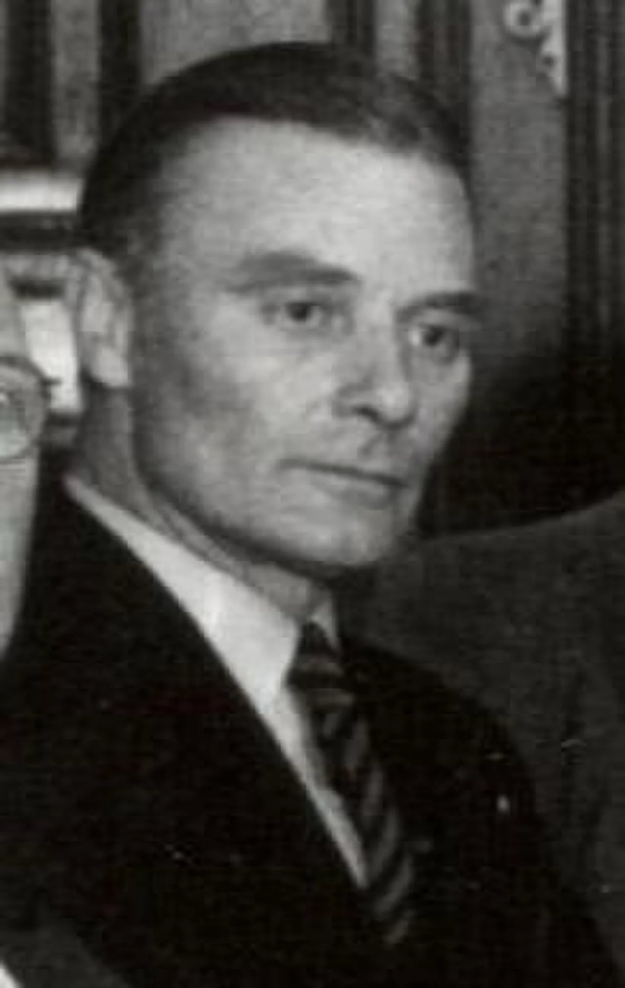 Portrait of Adriaan Dijxhoorn (1889–1953) – memorial page