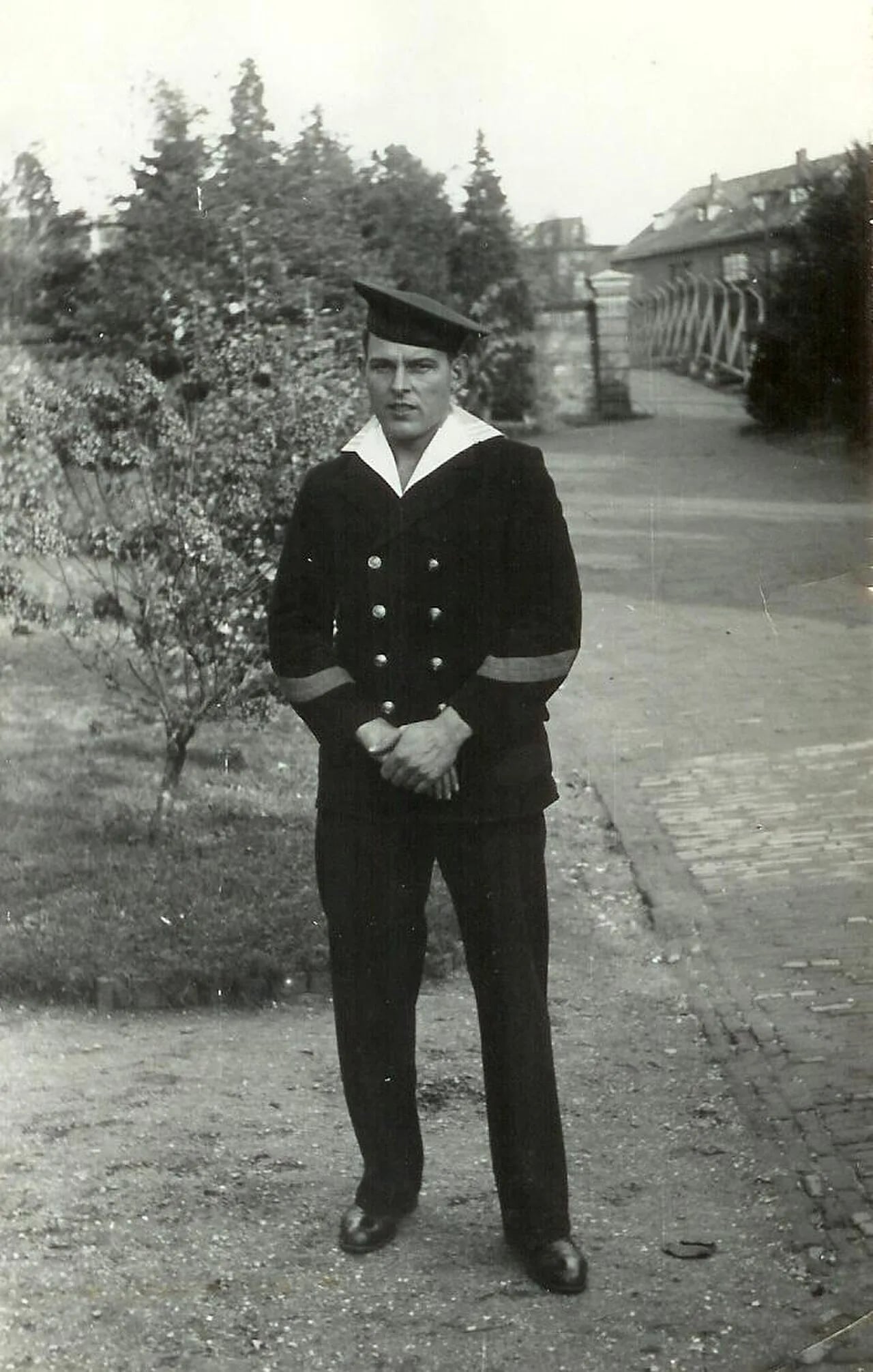 Portrait of Kees Ruizendaal (1909–1944) – memorial page