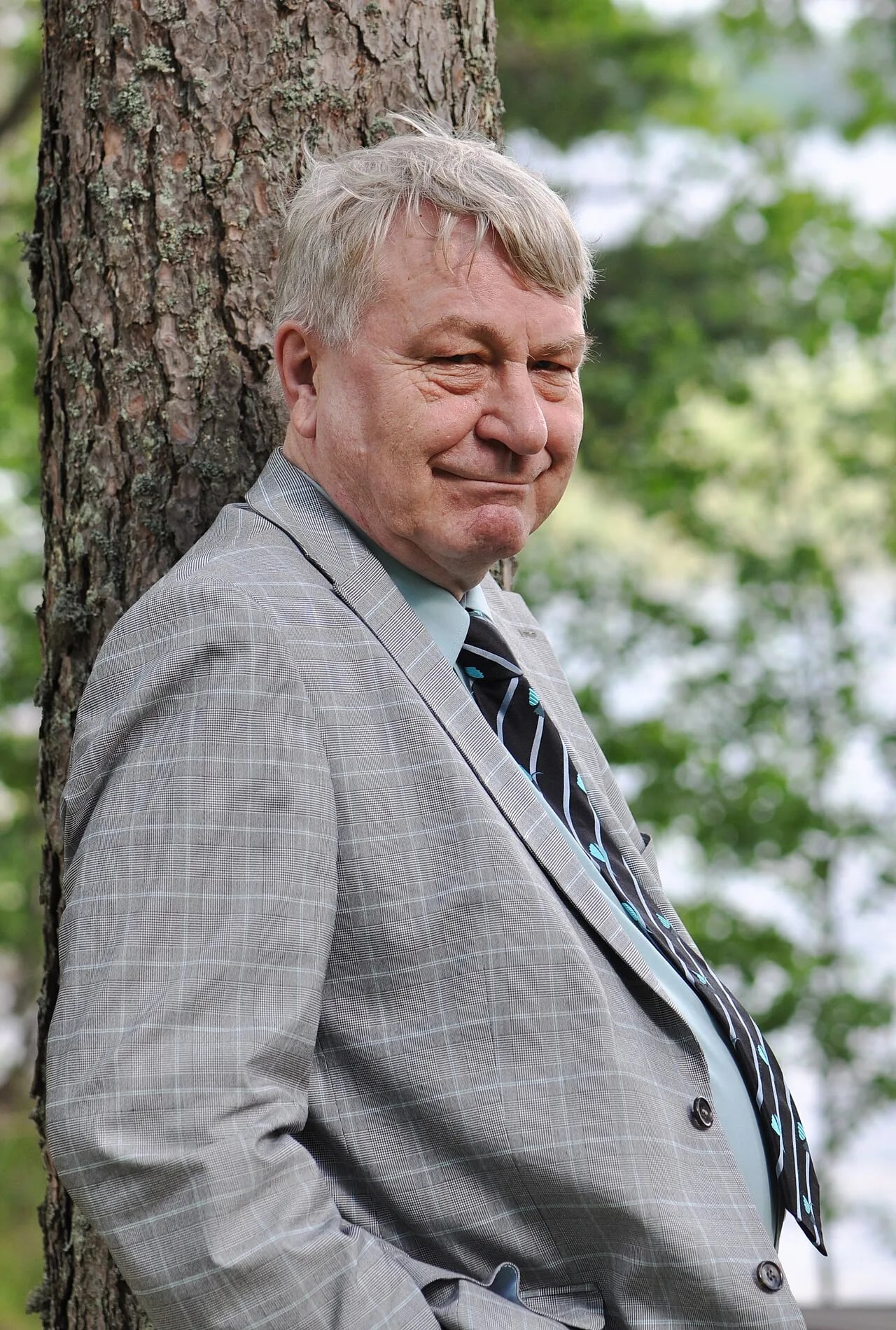 Porträt von Vexi Salmi (1942–2020) – Gedenkseite