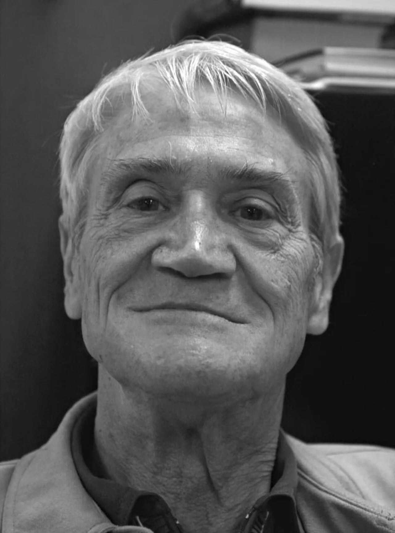 Portrait of Wesley A. Clark (1927–2016) – memorial page