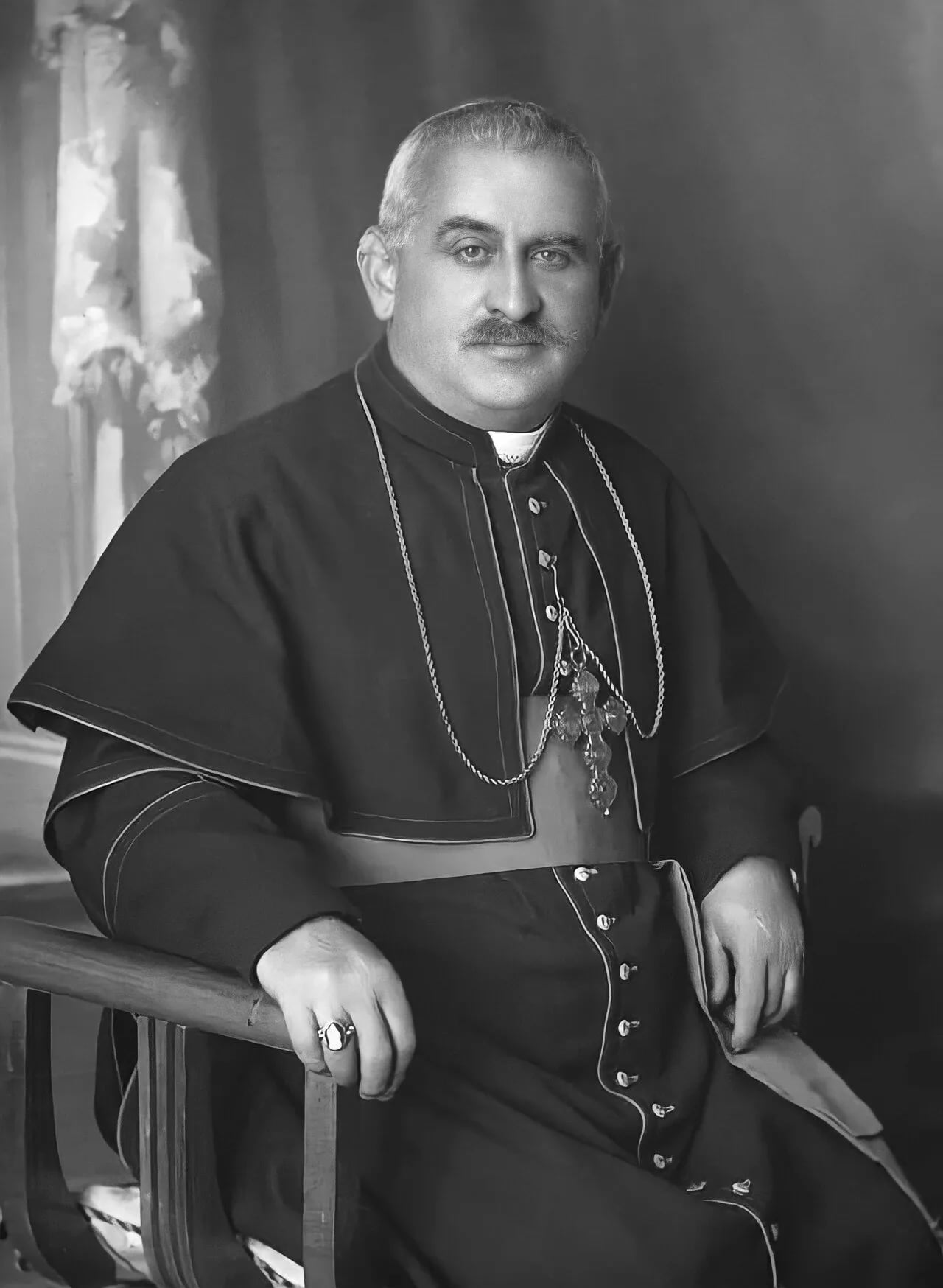 Porträt von Vinçenc Kolë Prennushi (1885–1949) – Gedenkseite