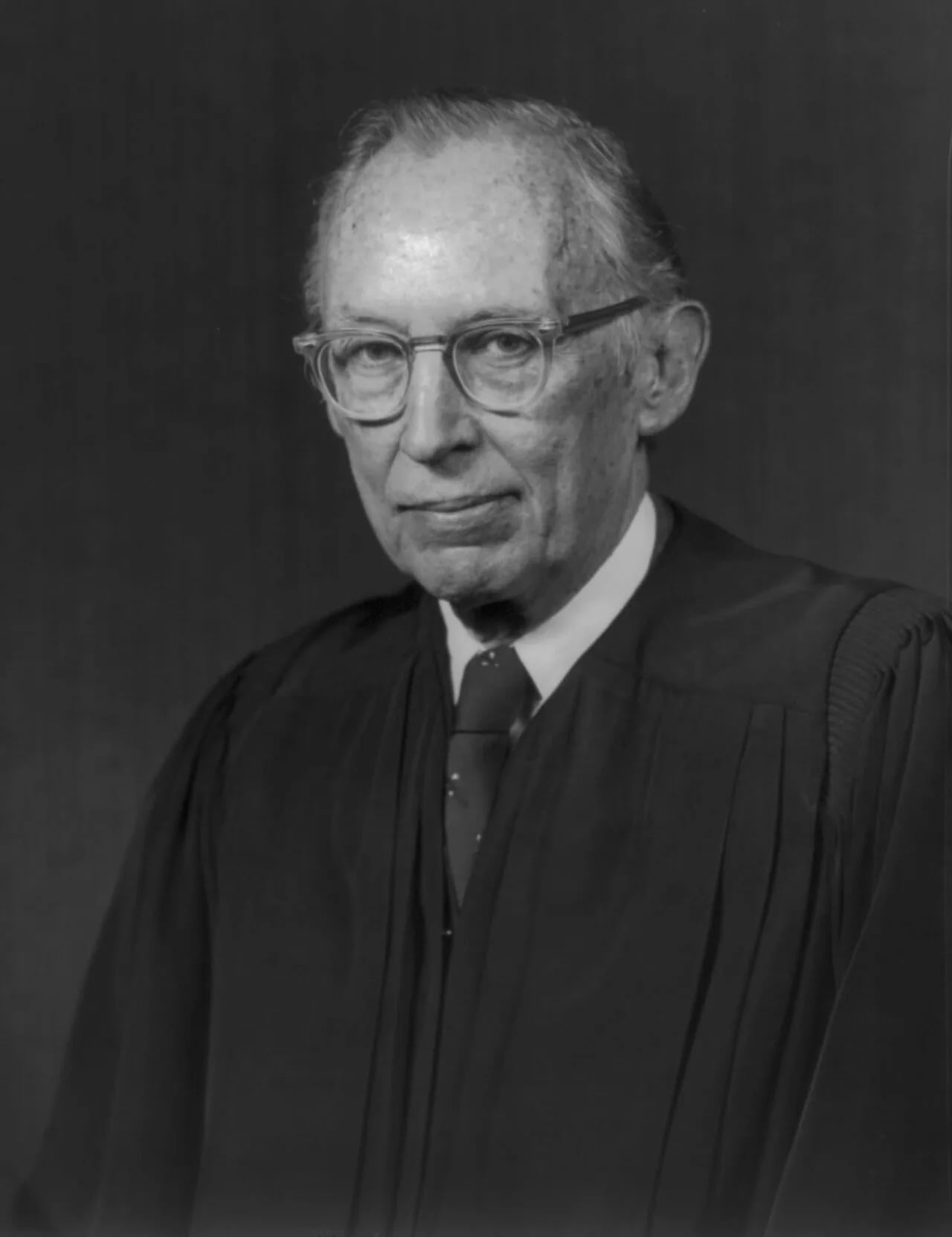 Porträt von Lewis F. Powell (1907–1998) – Gedenkseite
