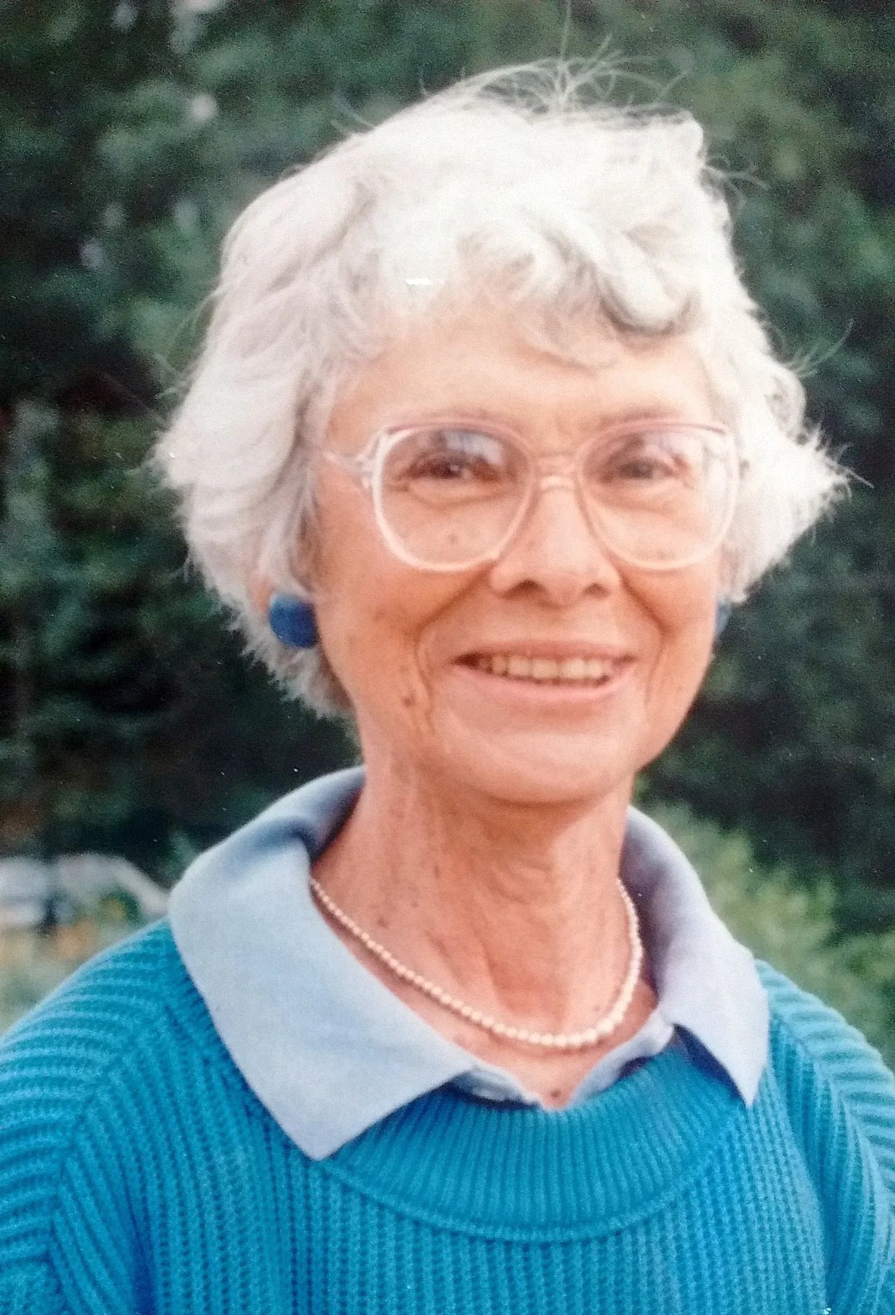 Portrait of Jacqueline van Ommeren (1916–1989) – memorial page