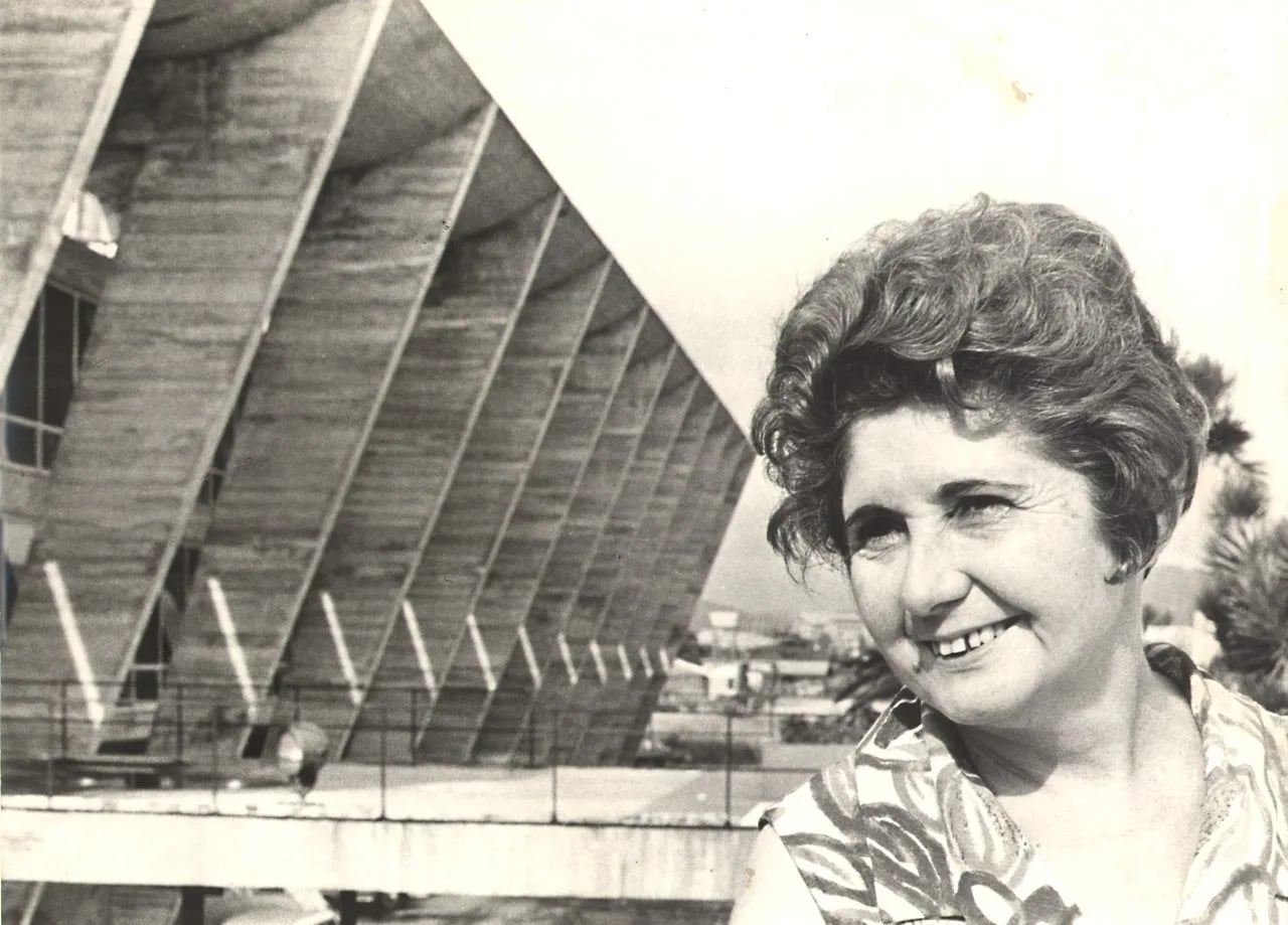 Porträt von Carmen Portinho (1903–2001) – Gedenkseite