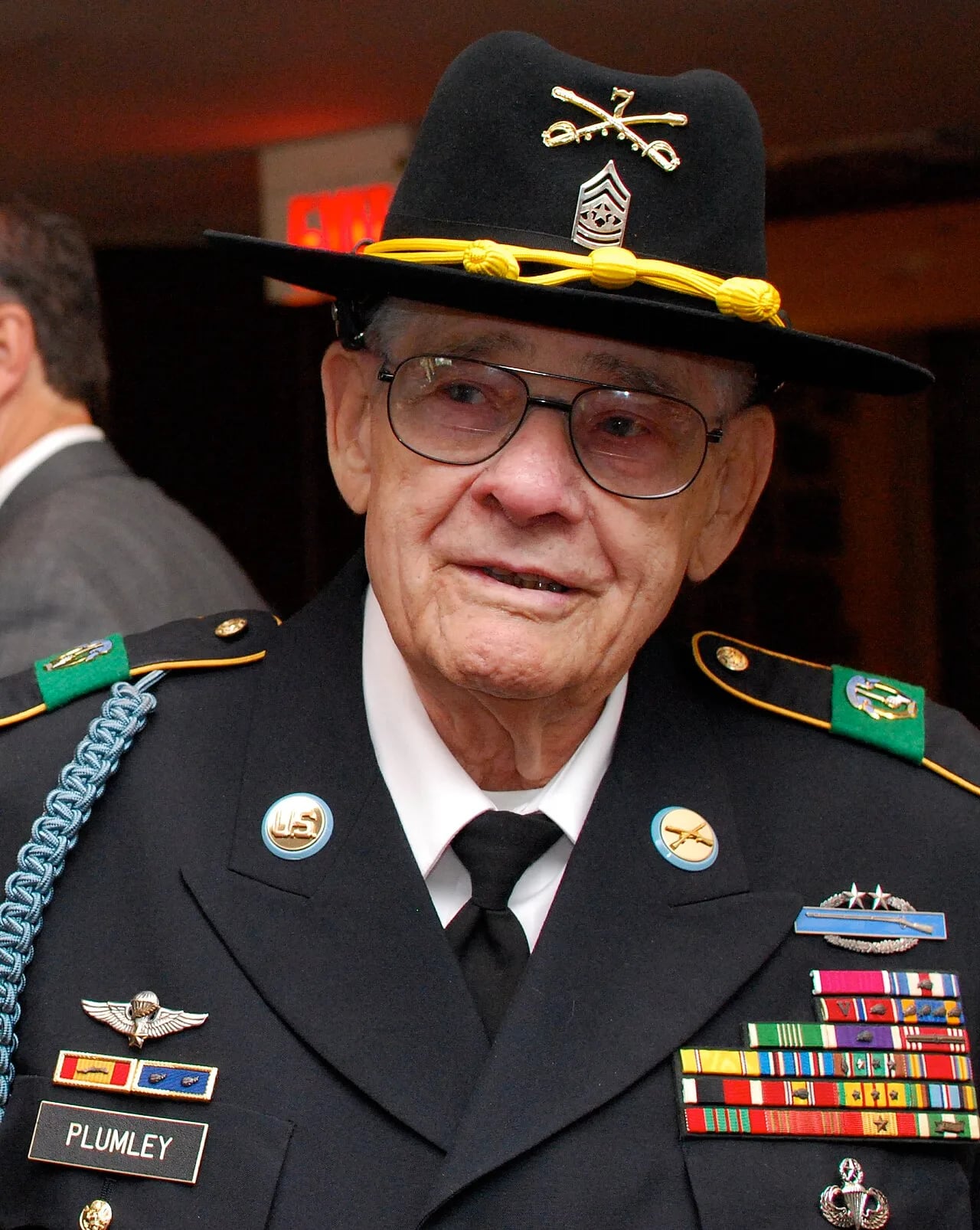 Porträt von Basil L. Plumley (1920–2012) – Gedenkseite