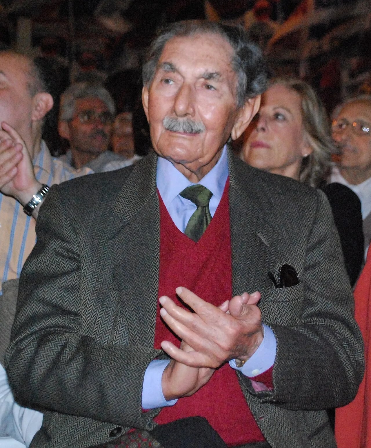 Portrait of Víctor Licandro (1918–2011) – memorial page