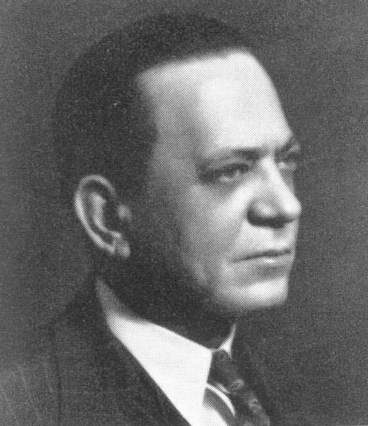 Porträt von W. Wirt Courtney (1889–1961) – Gedenkseite