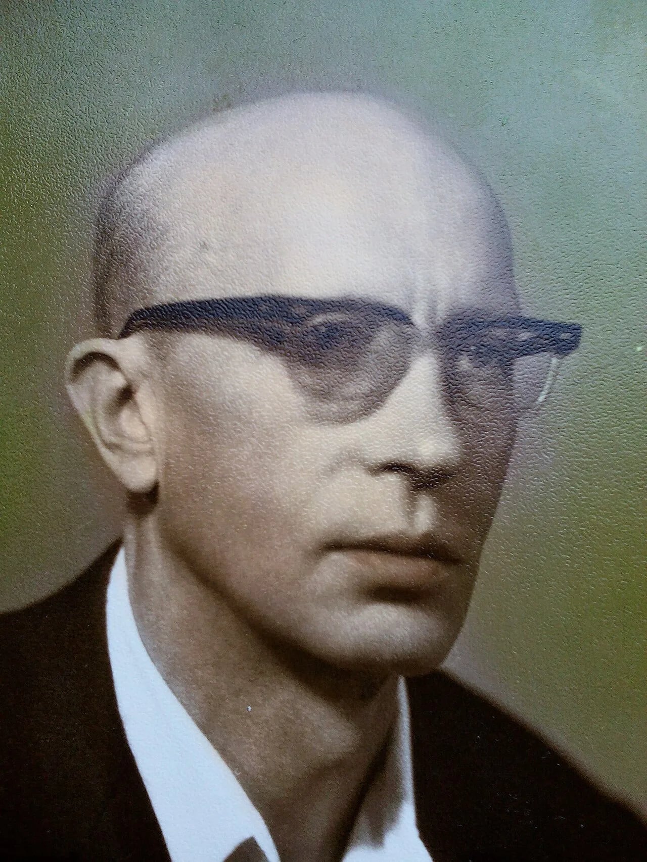Porträt von Vladimir Shkredov (1925–1996) – Gedenkseite