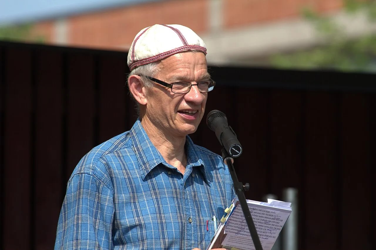 Porträt von Jaakko Kolmonen (1941–2016) – Gedenkseite