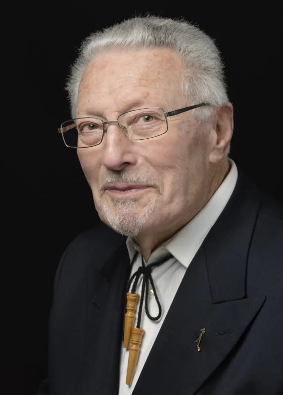 Portrait of Jozsef Molnar (1931–2022) – memorial page