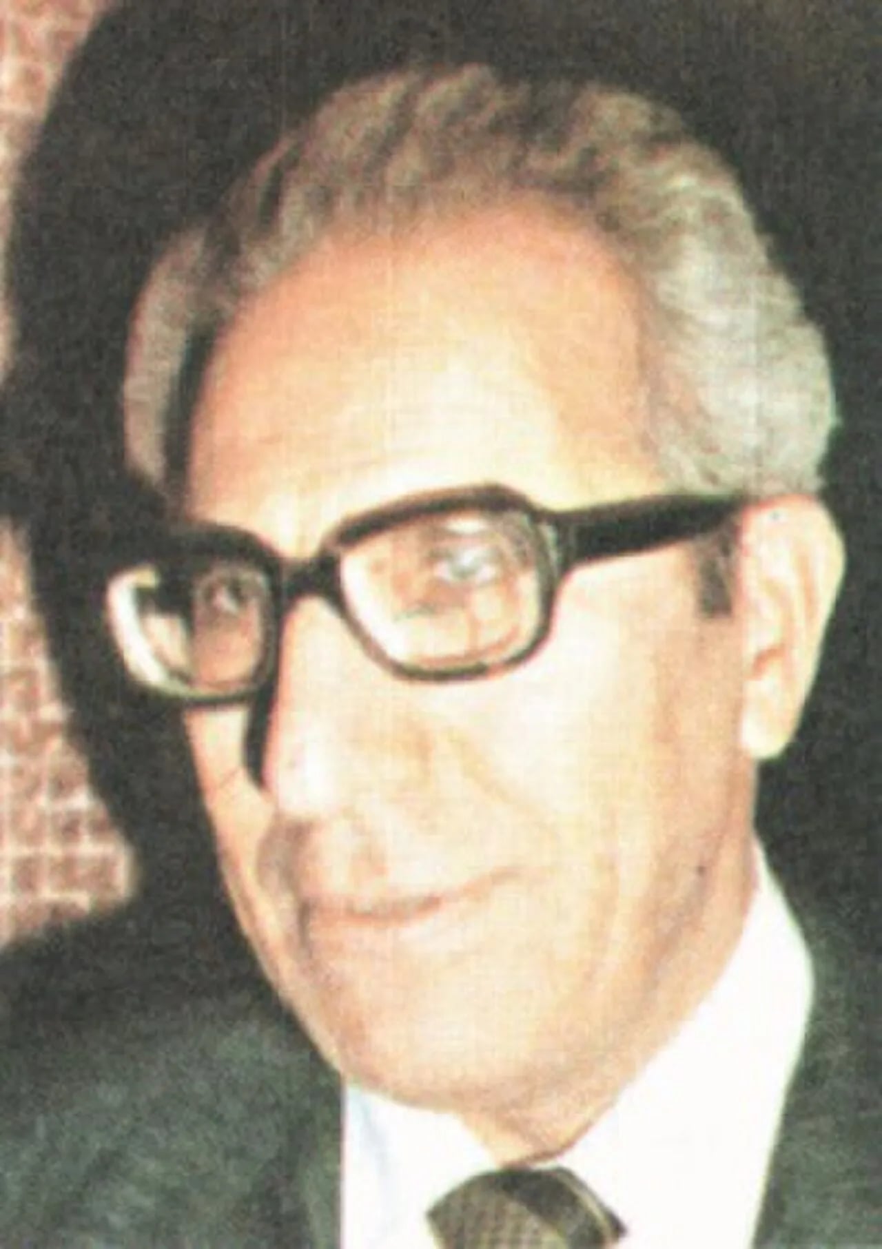 Porträt von Aziz Daneshrad (1920–1991) – Gedenkseite