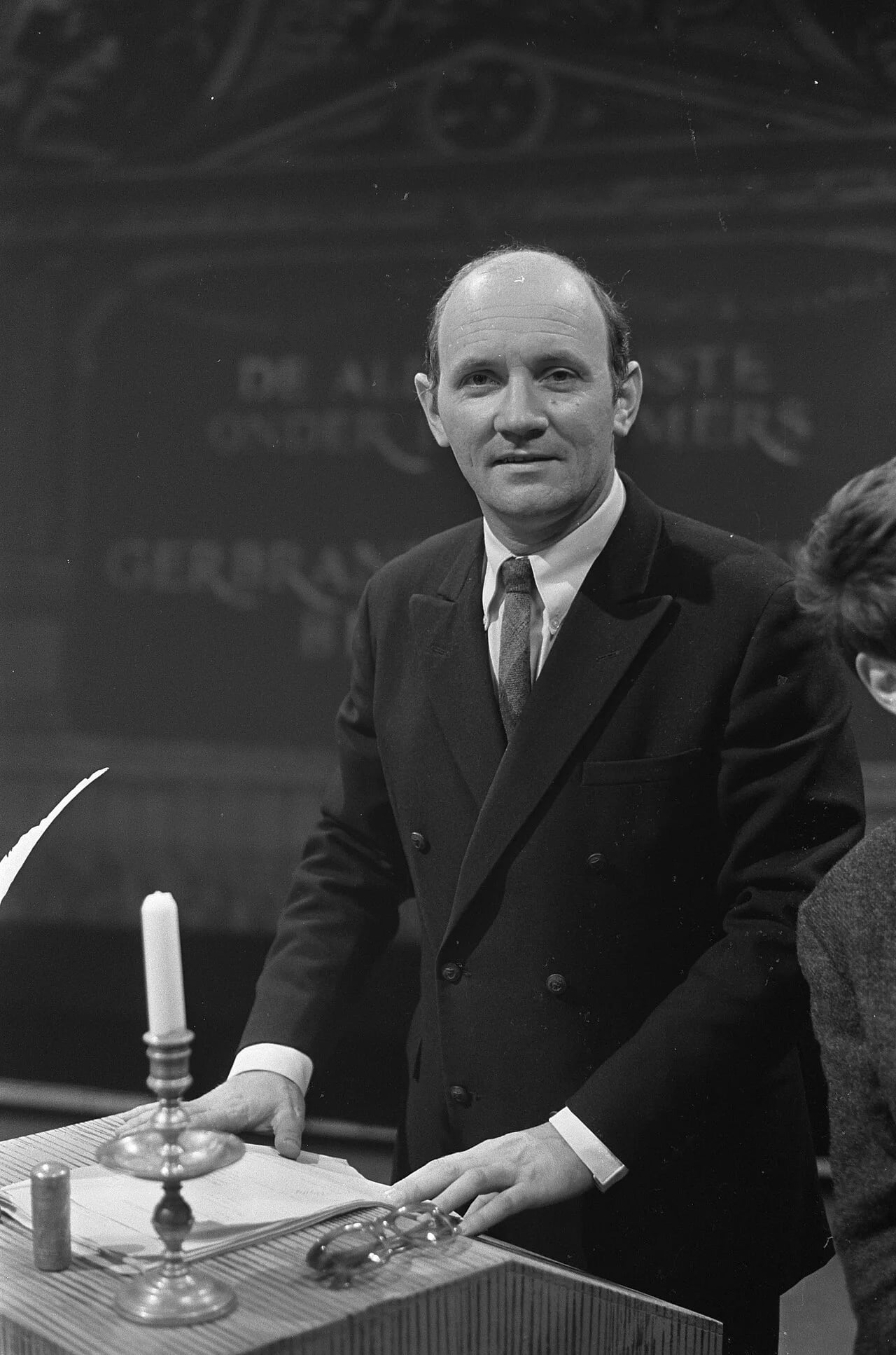 Porträt von André van den Heuvel (1927–2016) – Gedenkseite