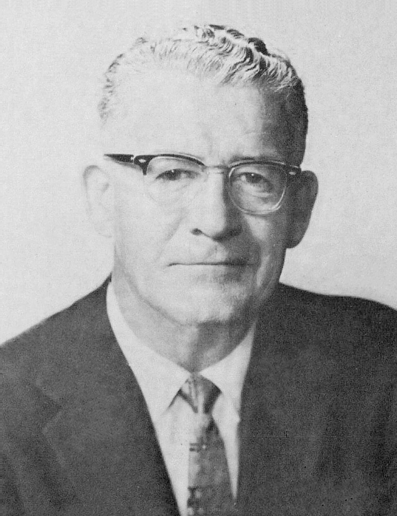 Portrait of Walt Horan (1898–1966) – memorial page