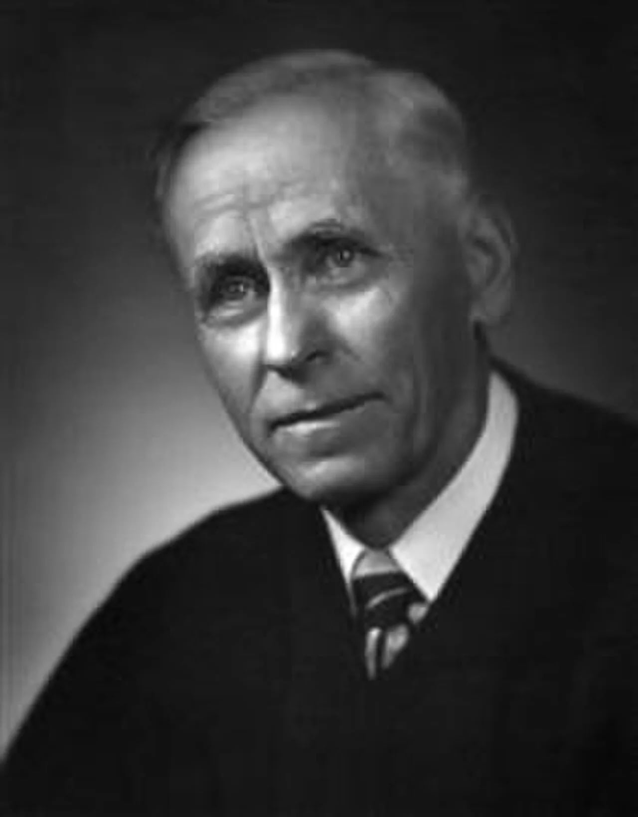 Portrait of Walter A. Huxman (1887–1972) – memorial page