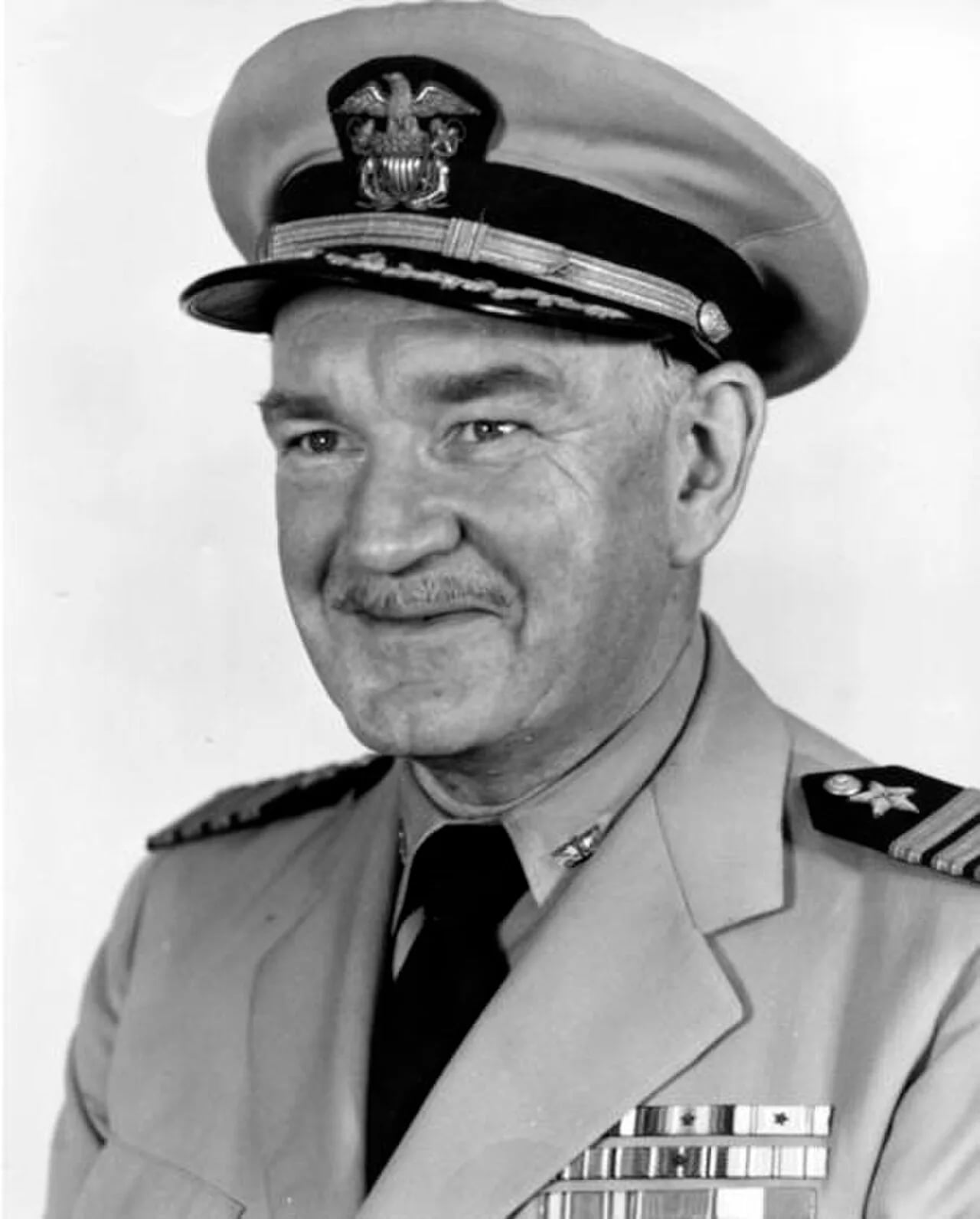 Porträt von Walter Karig (1898–1956) – Gedenkseite