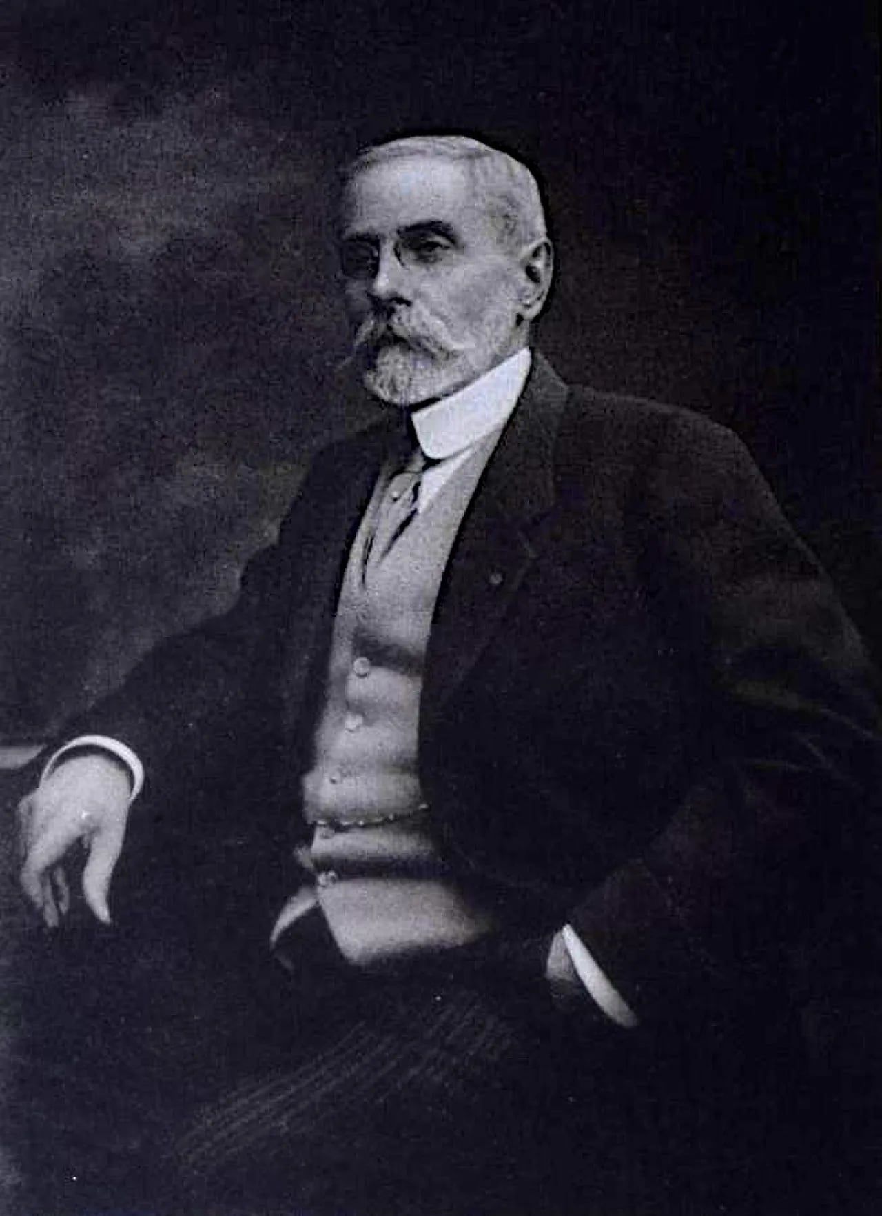 Porträt von Paul Groussac (1848–1929) – Gedenkseite