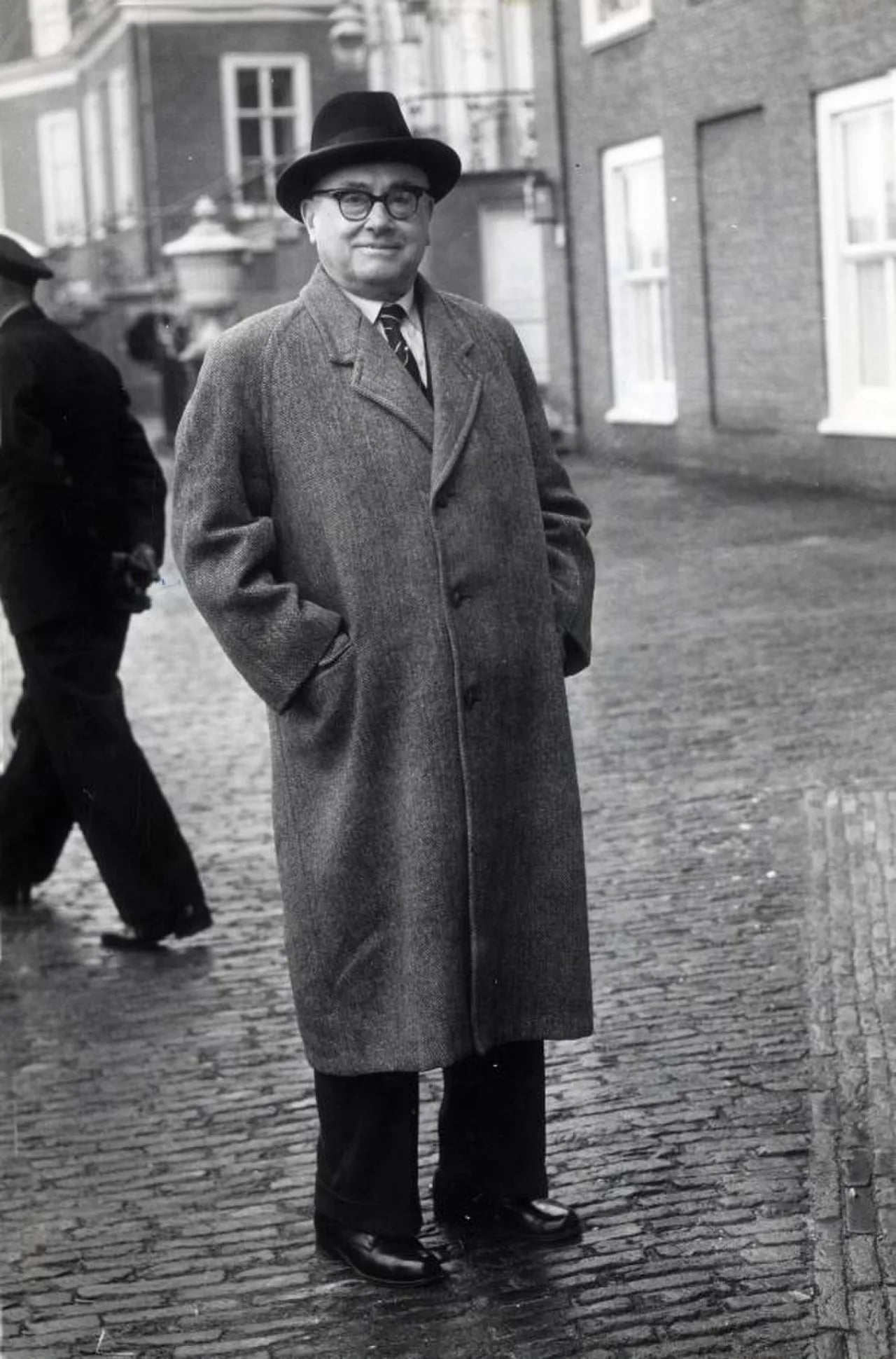 Portrait of Rad Kortenhorst (1886–1963) – memorial page